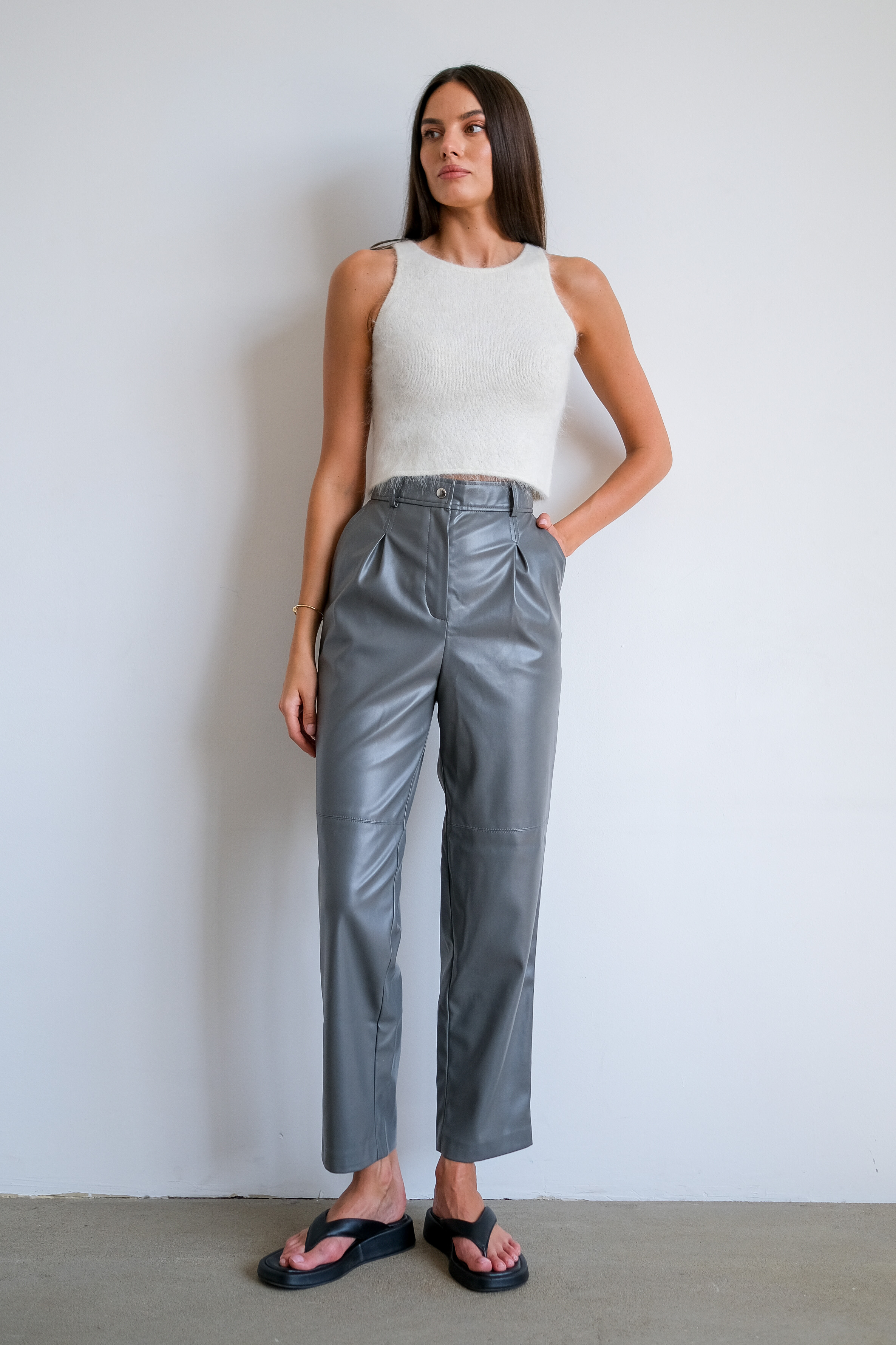 Брюки эко кожа серые 