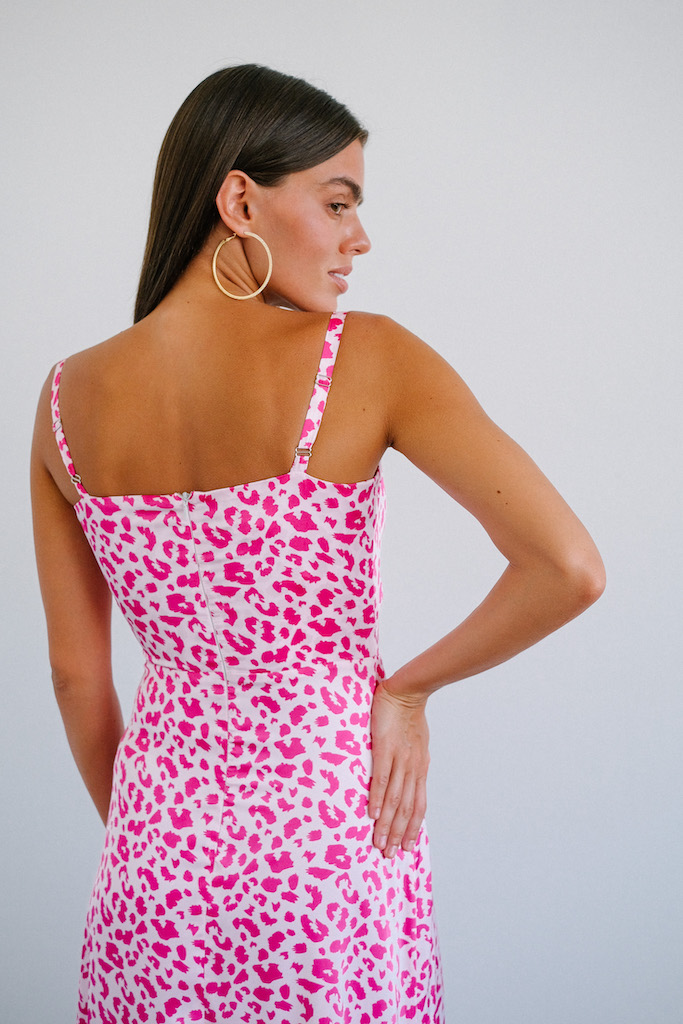 Платье с завязками розовый леопард