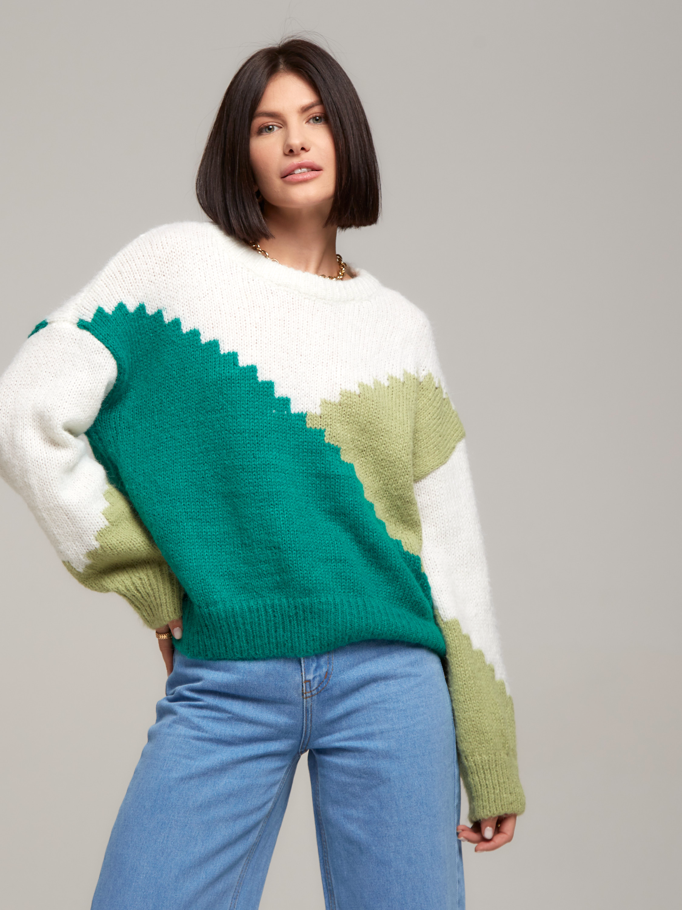 Джемпер с узором ромб