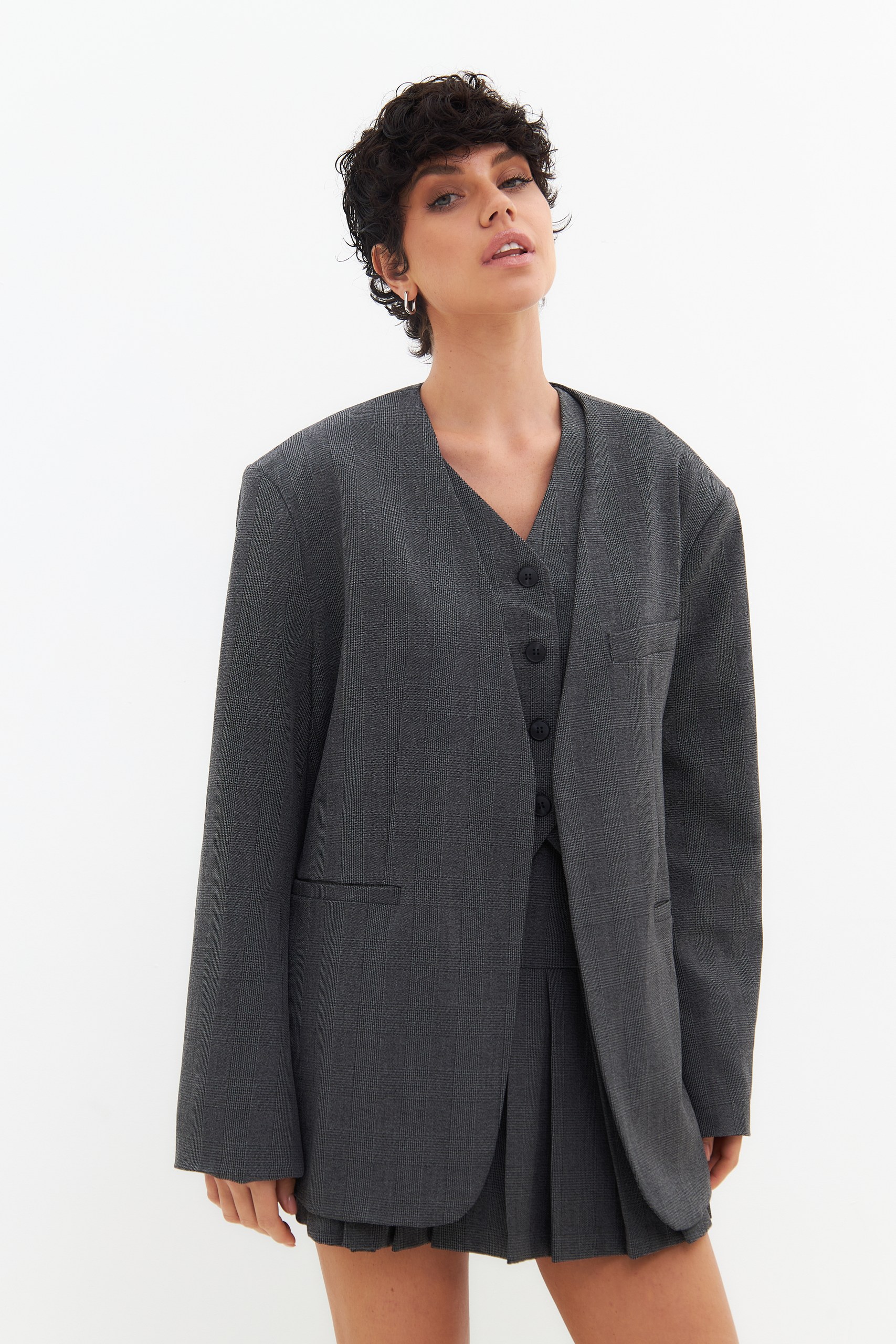 Жакет оверсайз без лацканов 