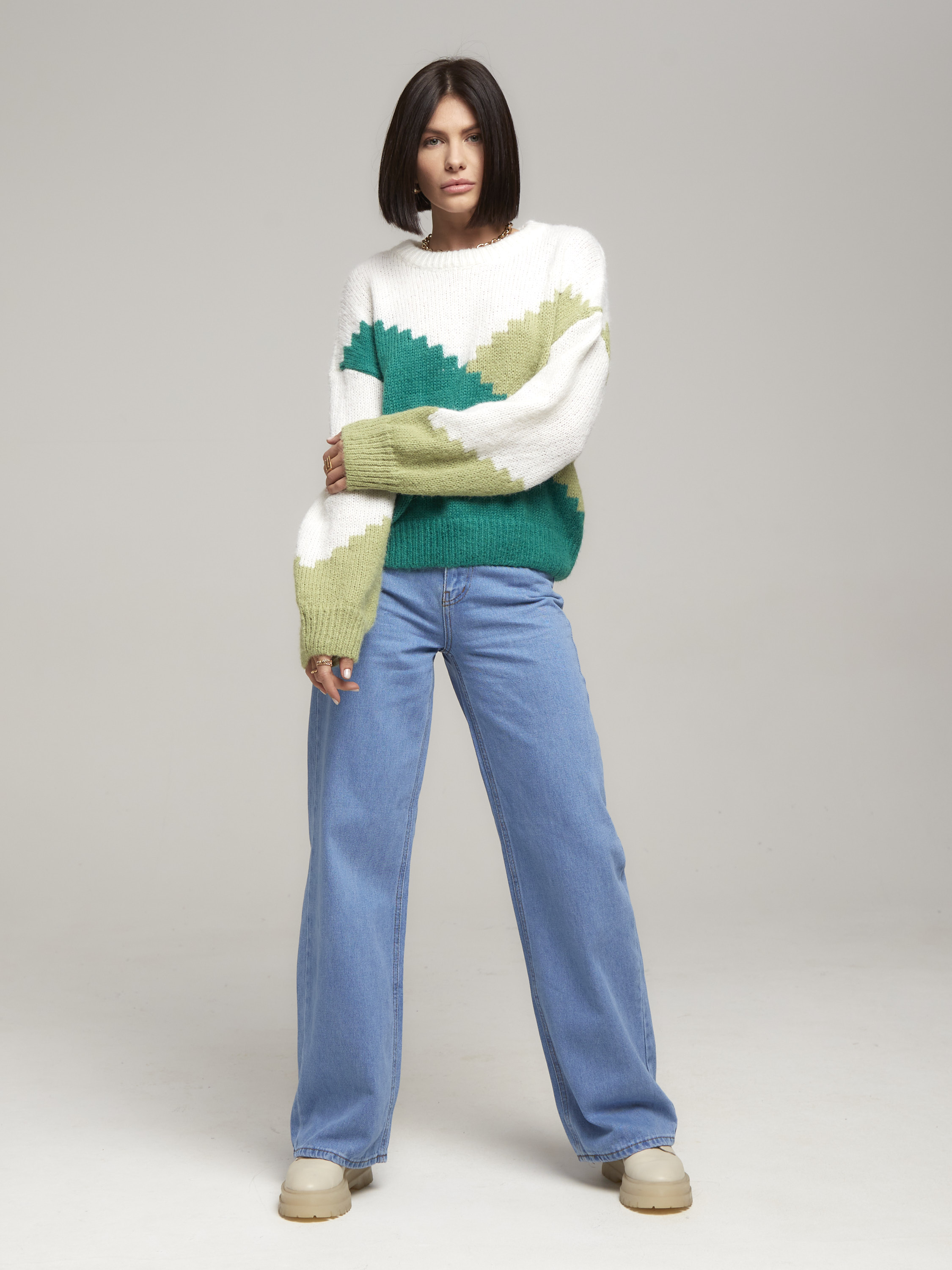 Джемпер с узором ромб