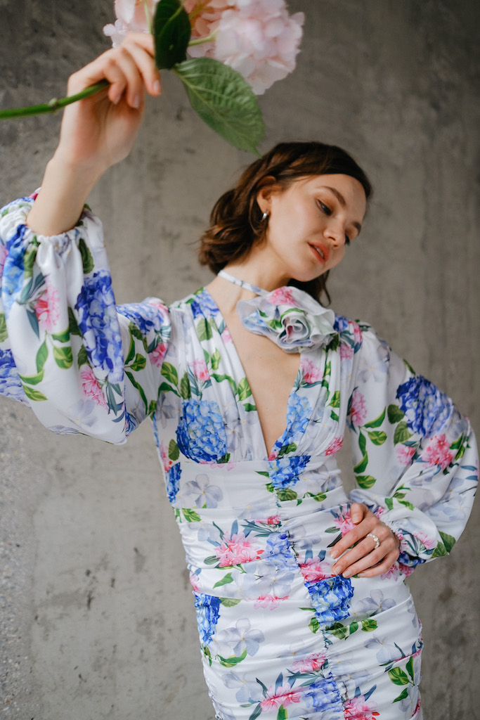 Платье мини принт цветы 