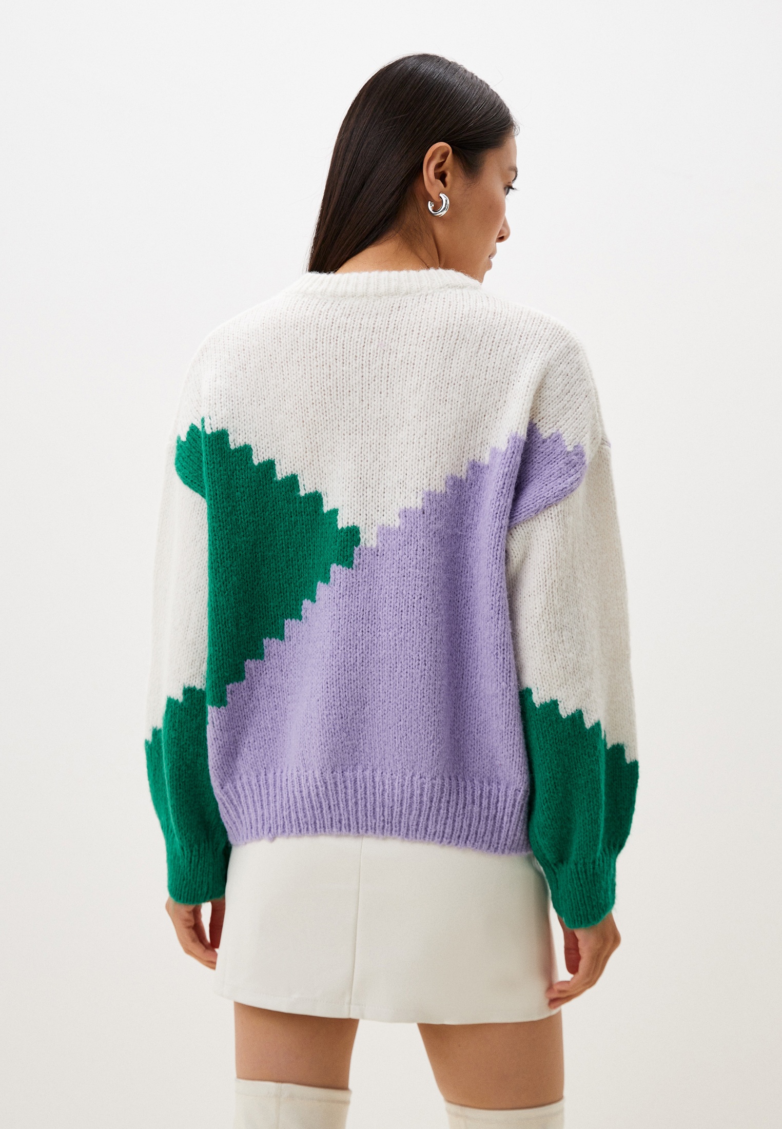 Джемпер с узором ромб