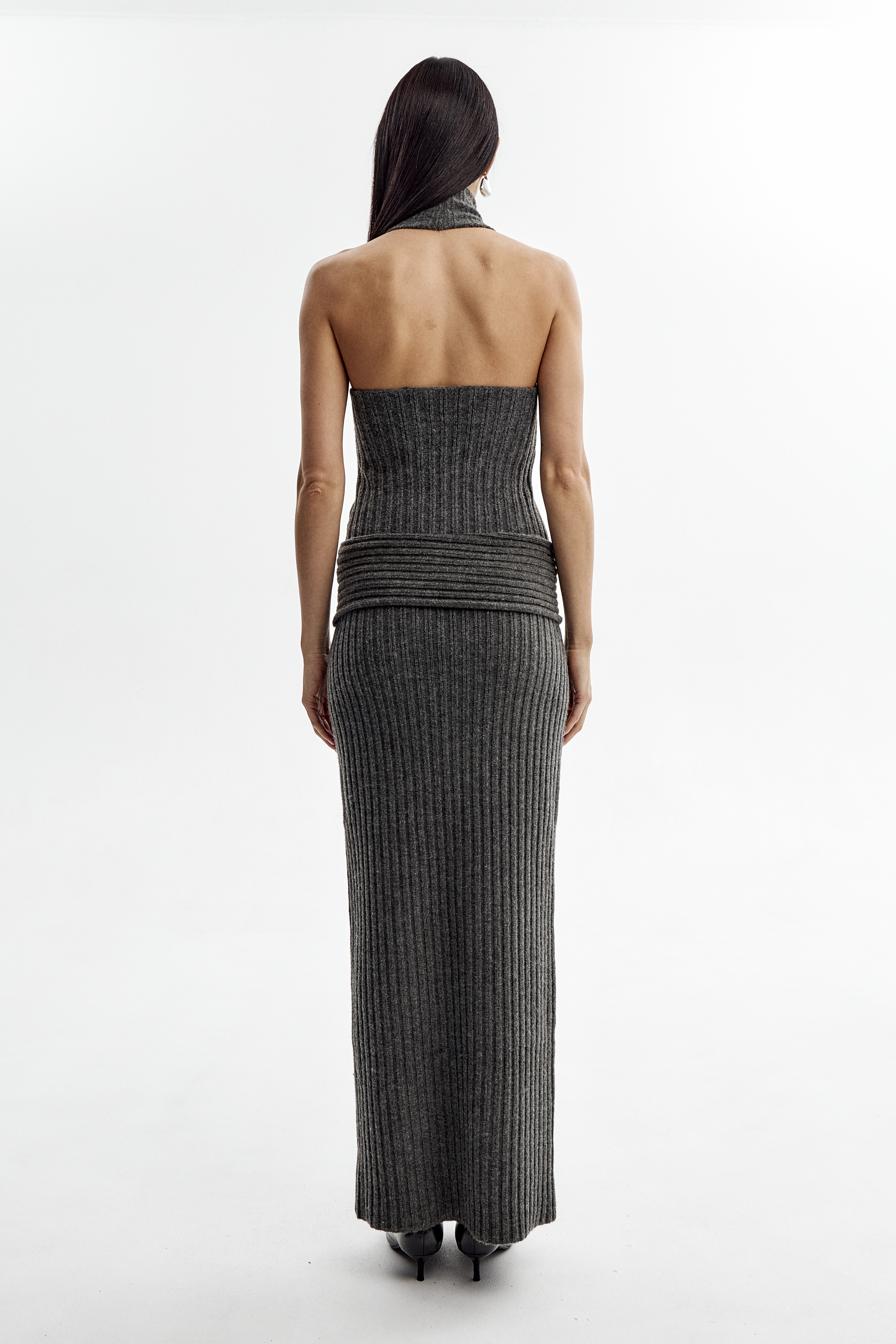 Костюм трикотажный с топом и юбкой макси