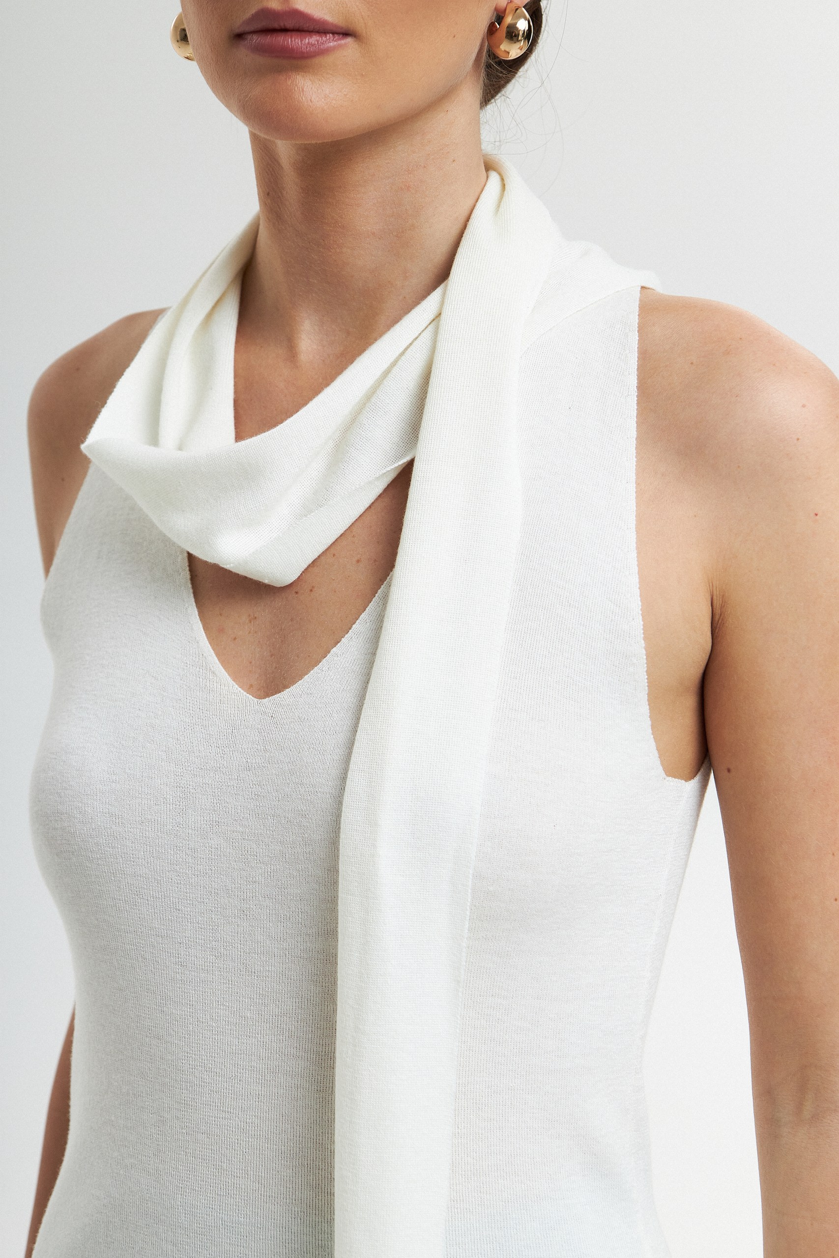 Топ с шарфом