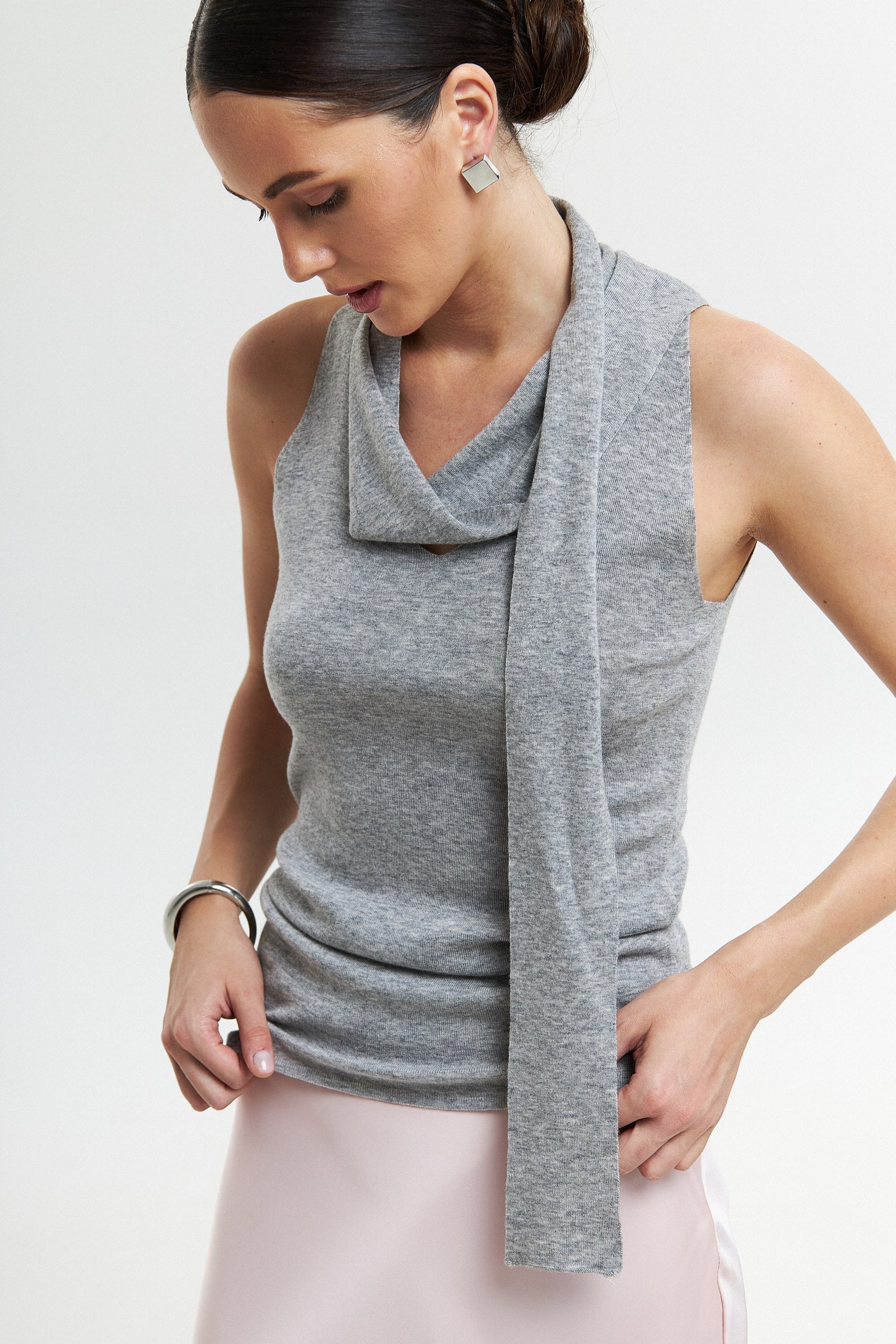 Топ с шарфом