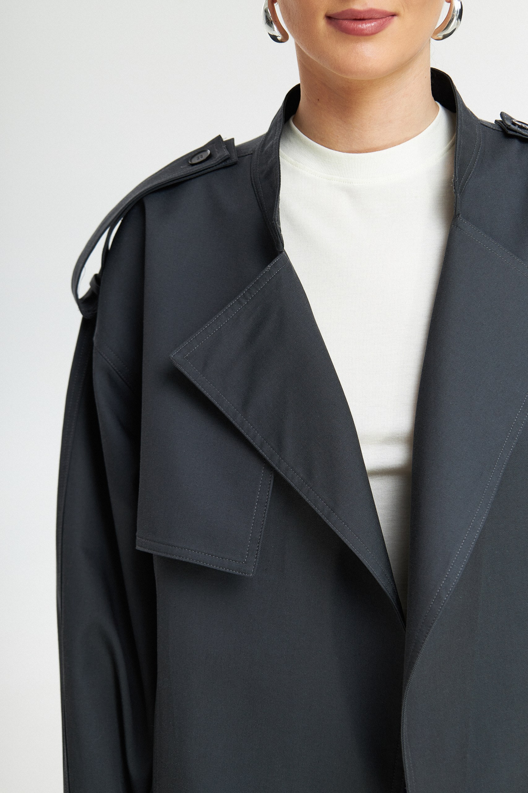 Укороченный тренч 