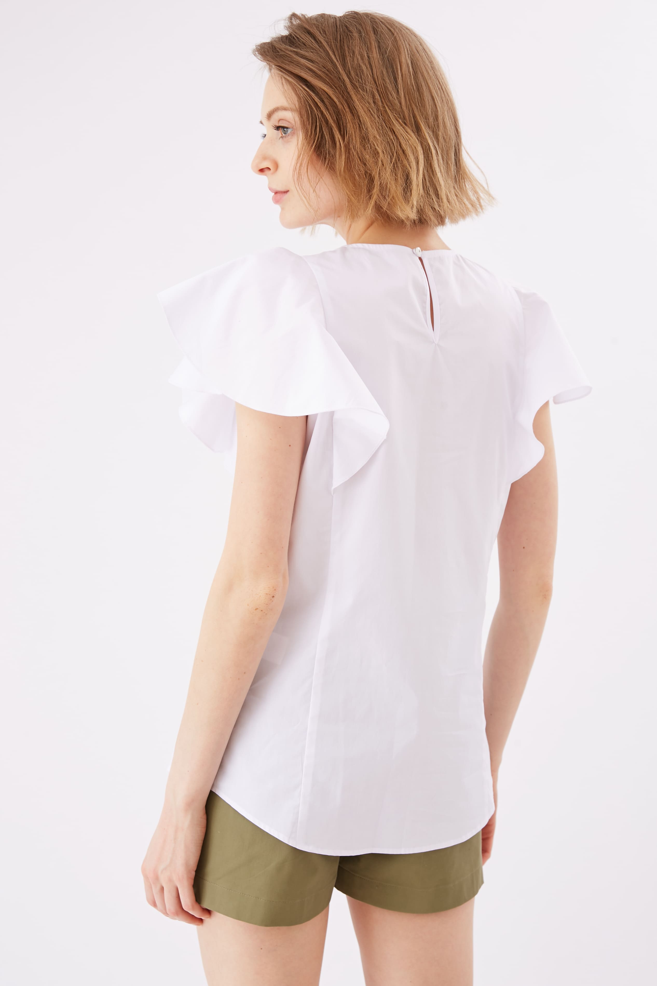 Топ с крылышками и вышивкой