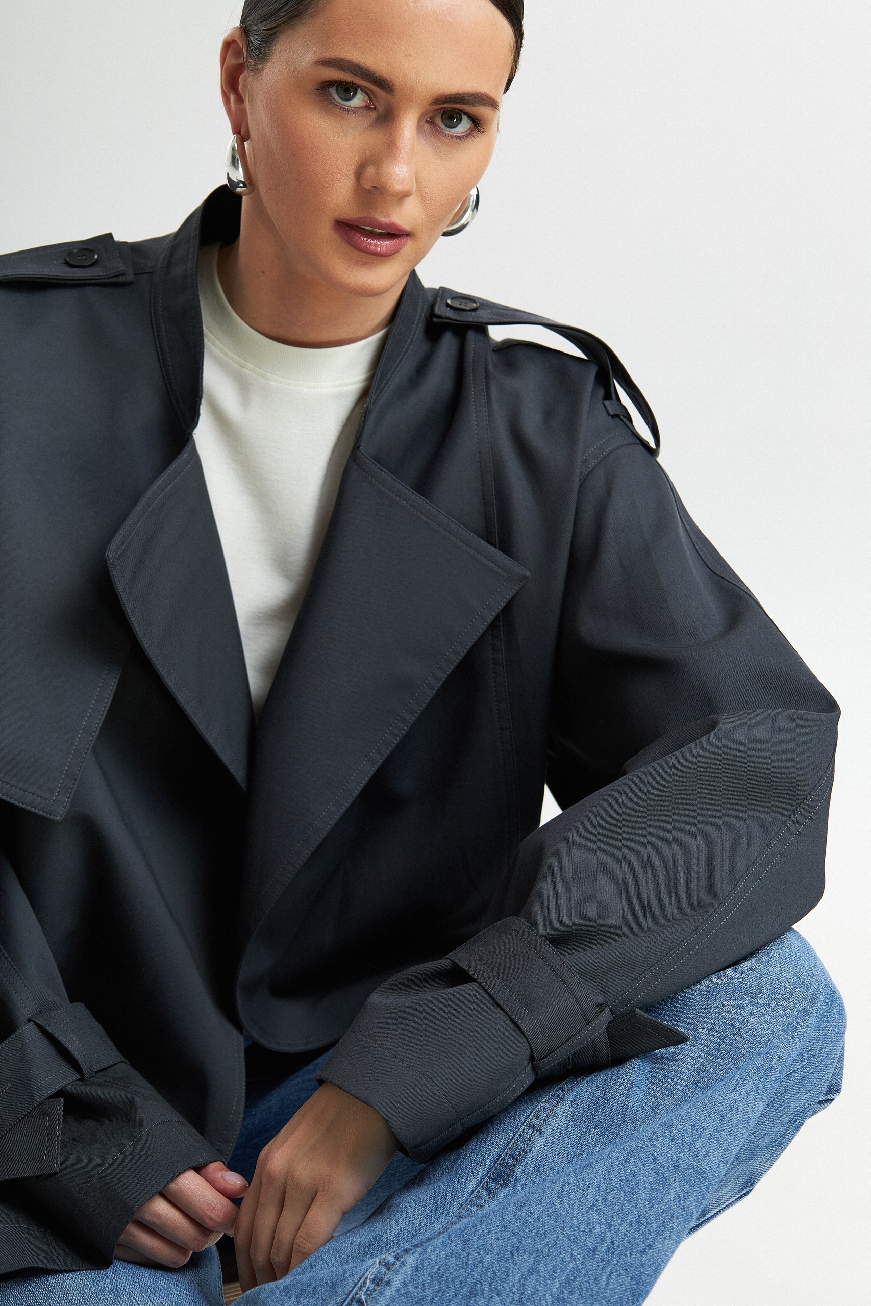 Укороченный тренч 