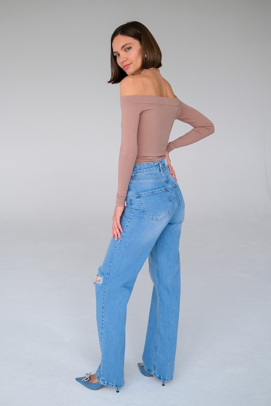 Топ с открытыми плечами