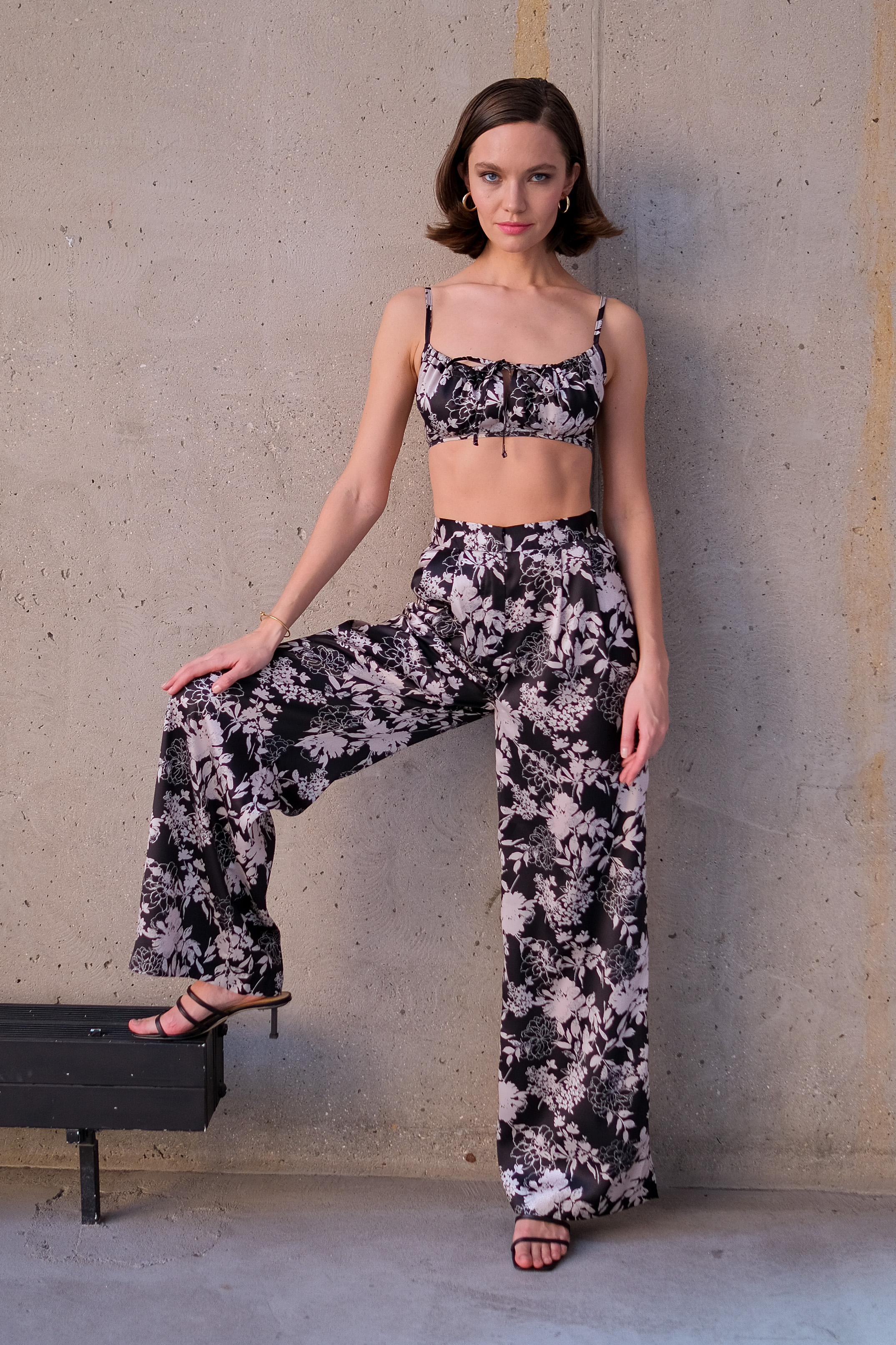 Топ-лиф бежевые цветы