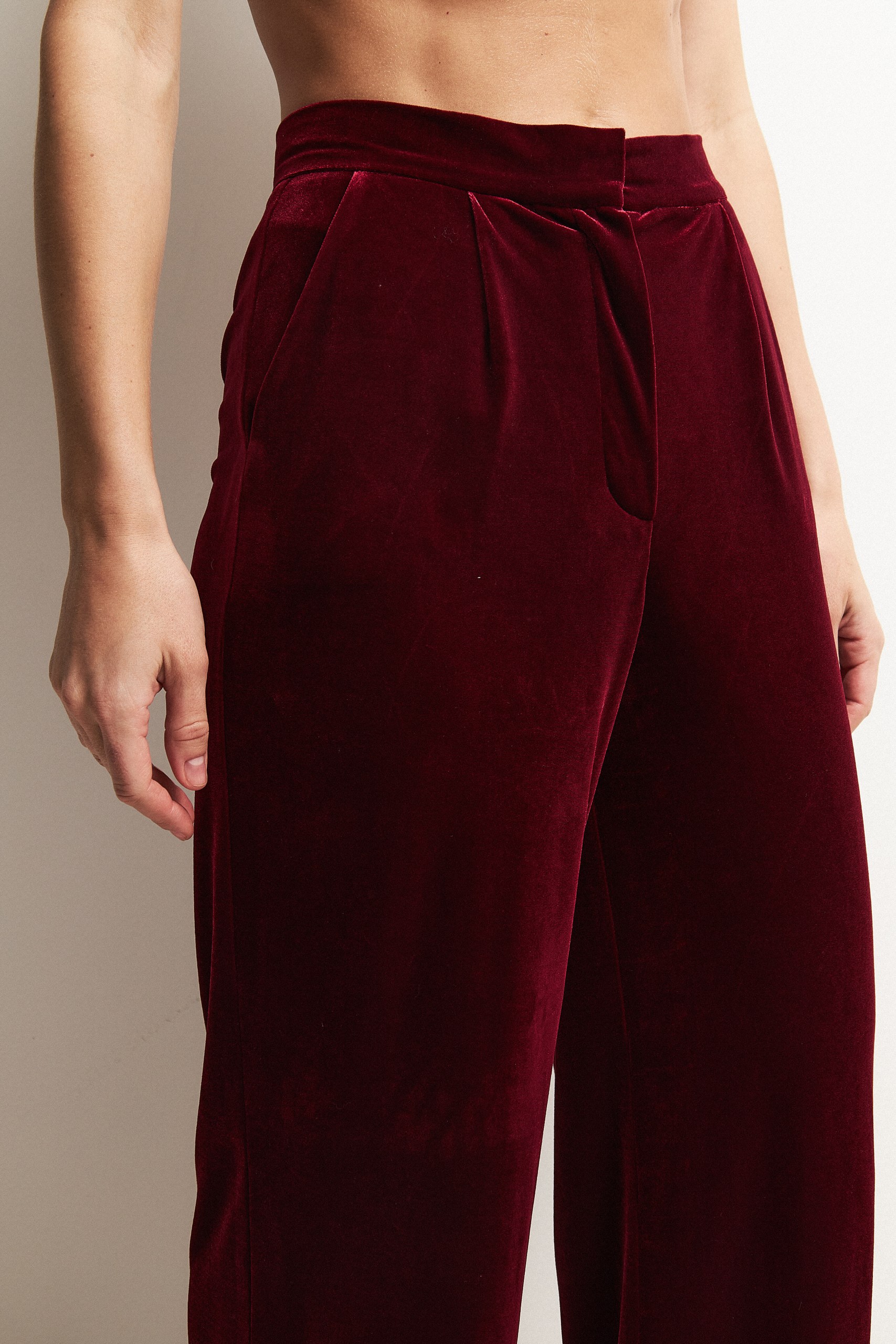 Брюки бархатные