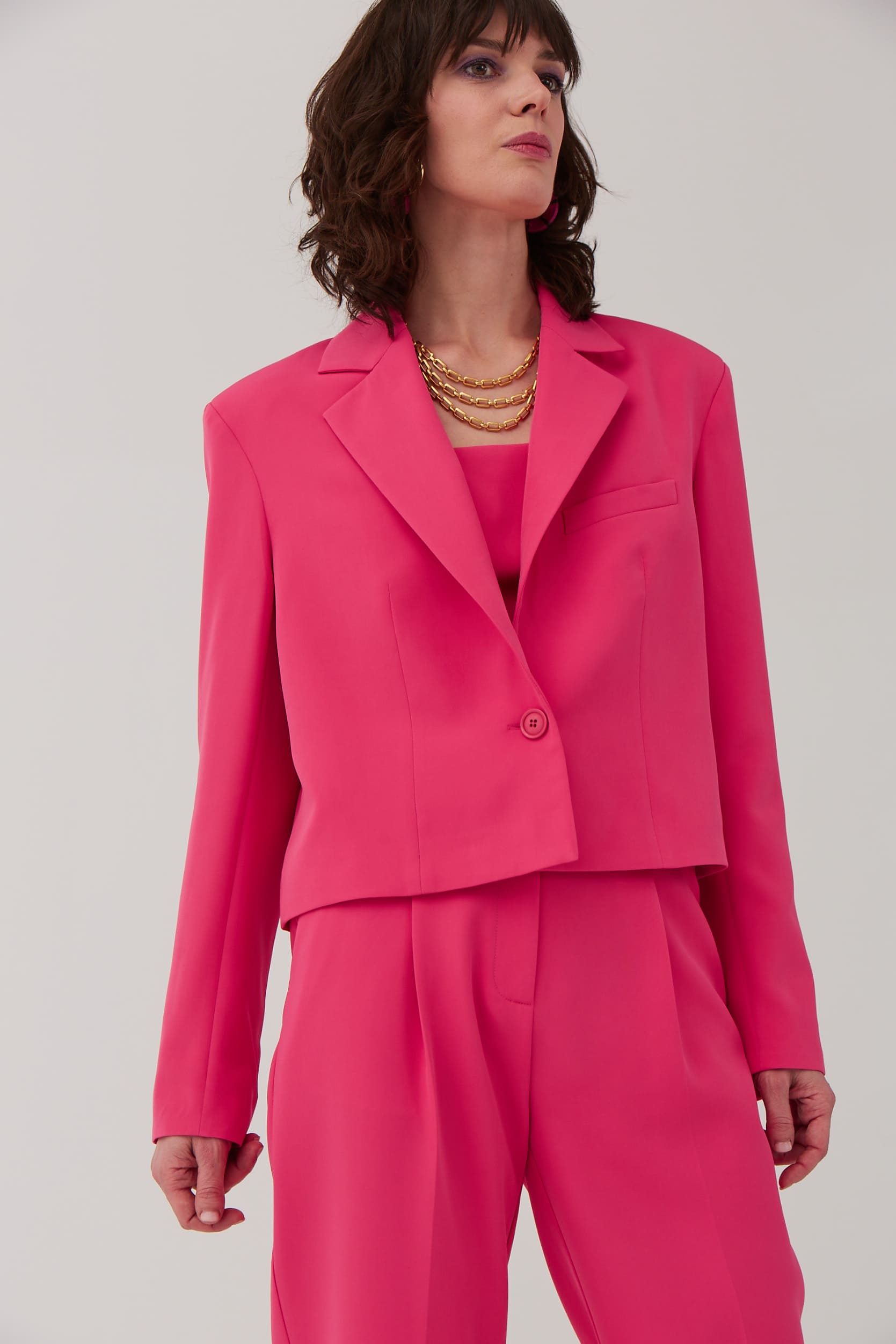 Жакет фуксия короткий