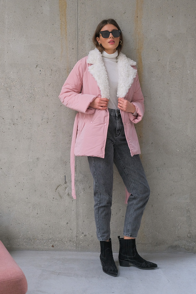 Пуховик с мехом короткий 