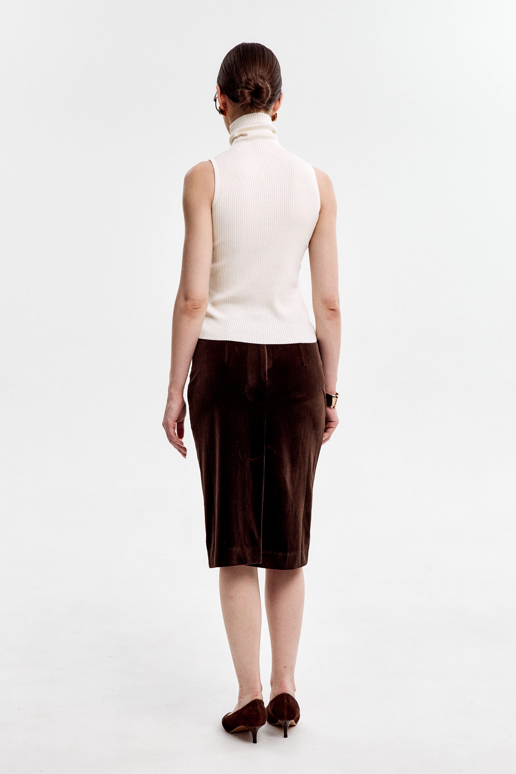 Топ с воротником стойка