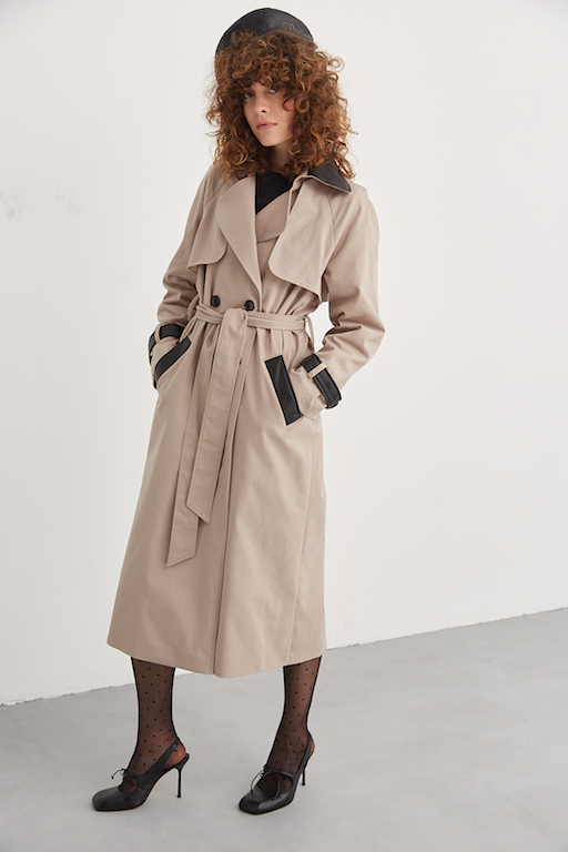 Тренч с кожаными вставками