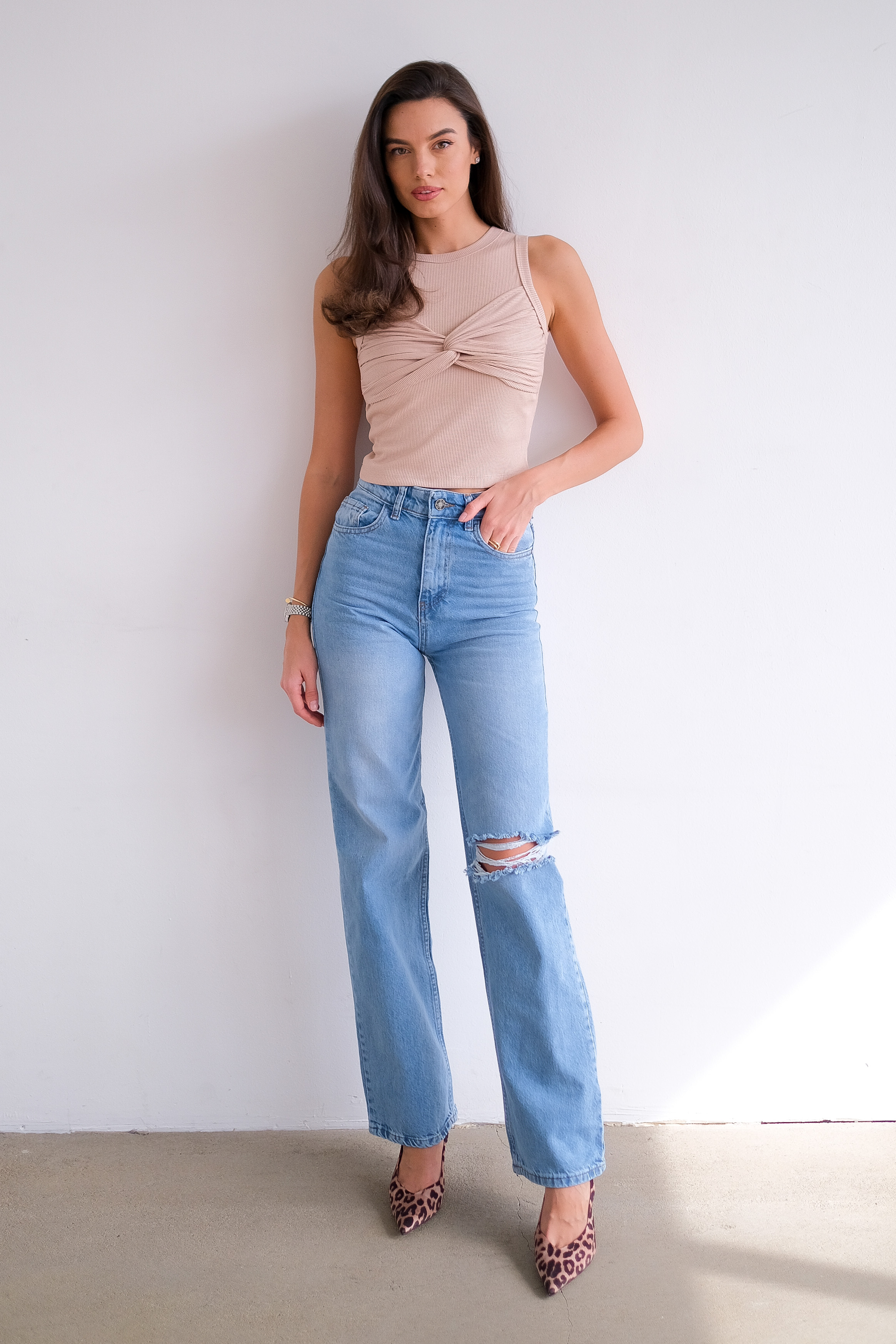 Топ с перекрутом 