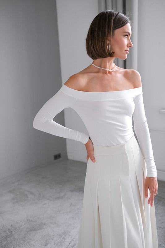 Топ с открытыми плечами