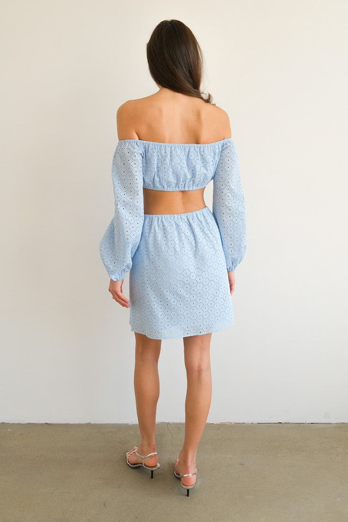 Платье из шитья голубое 