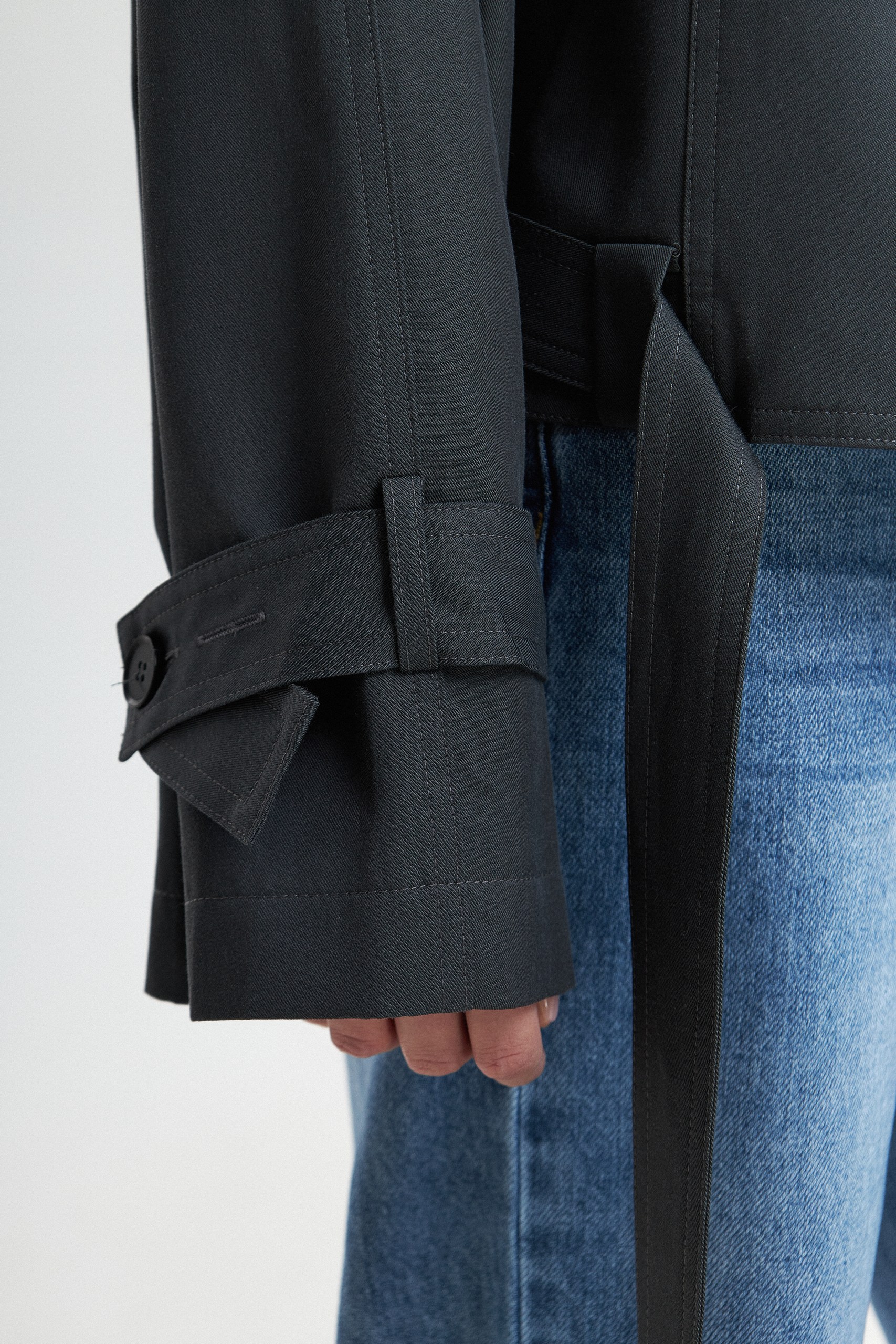 Укороченный тренч 