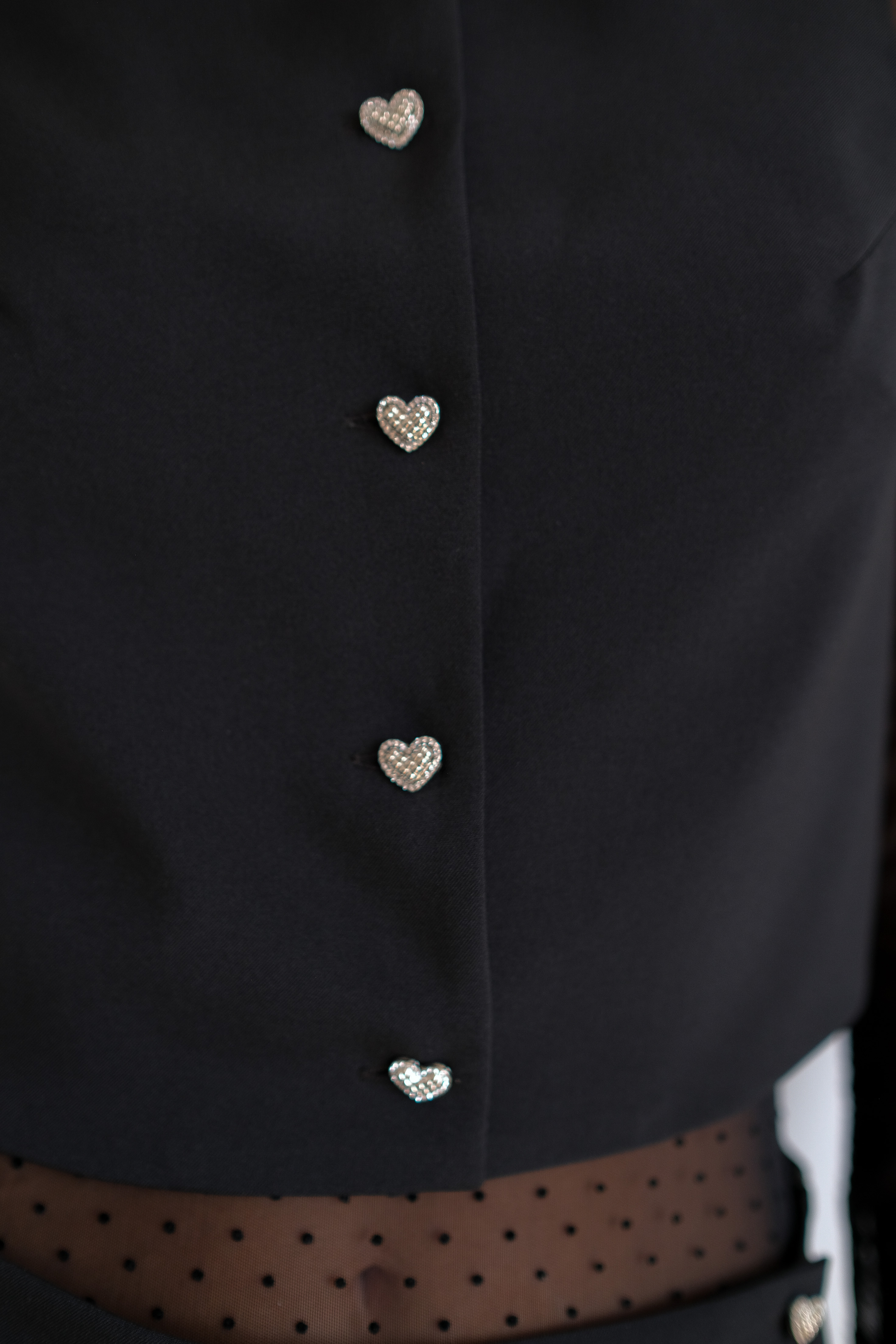 Жилетка мини с пуговицами сердечки