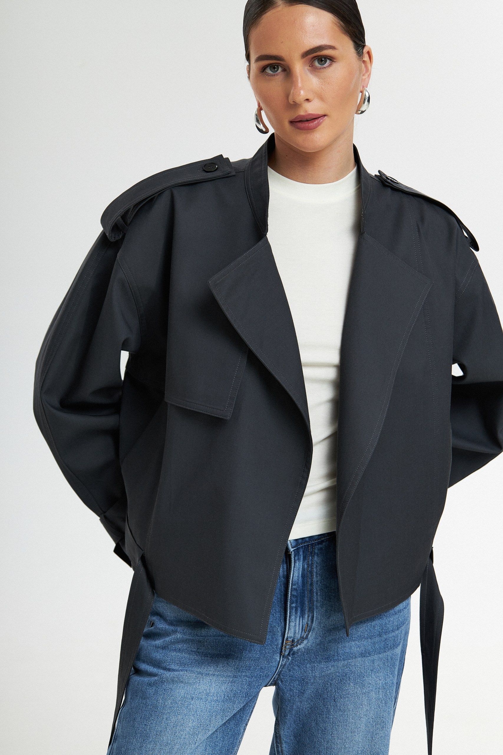 Укороченный тренч 