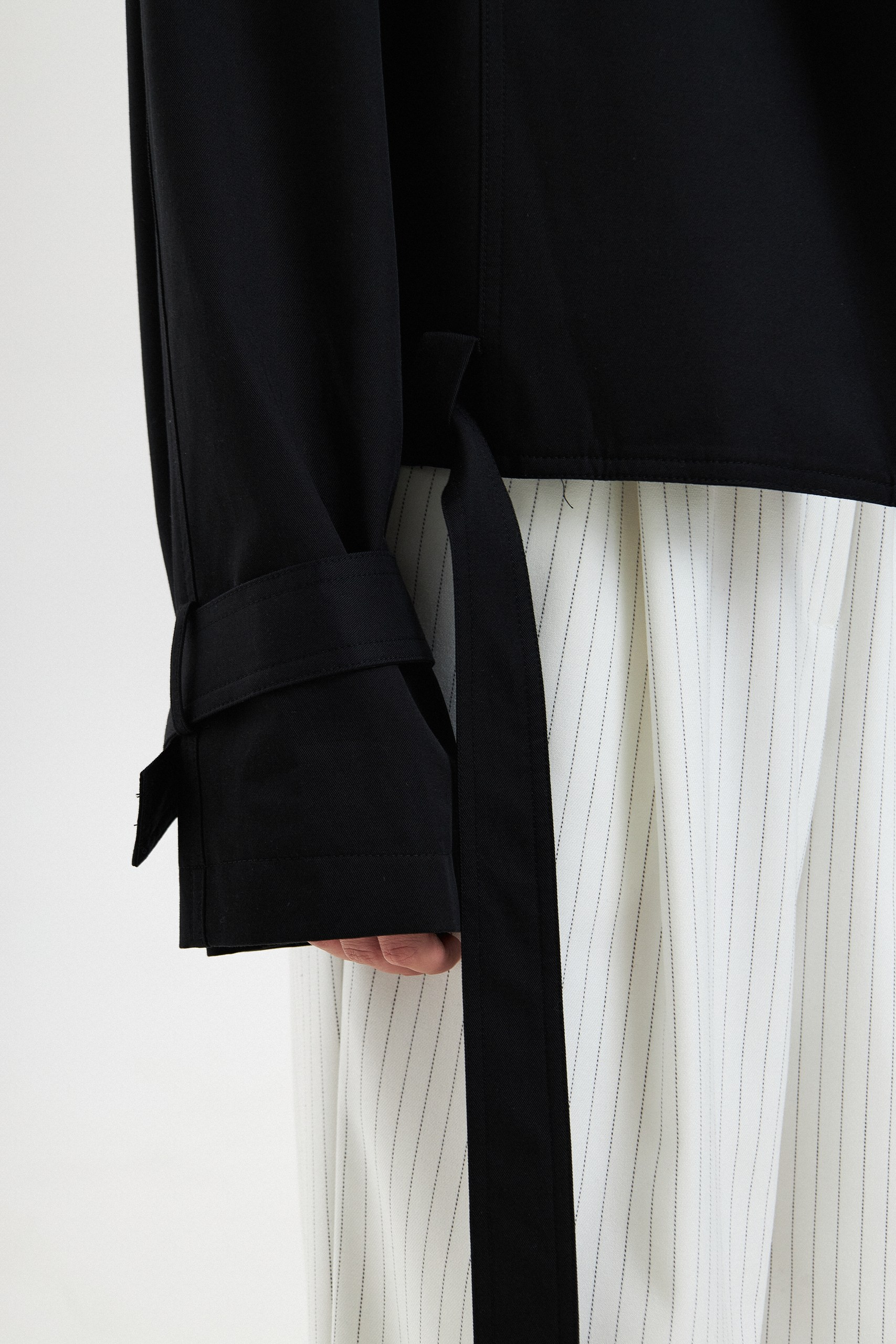 Укороченный тренч 