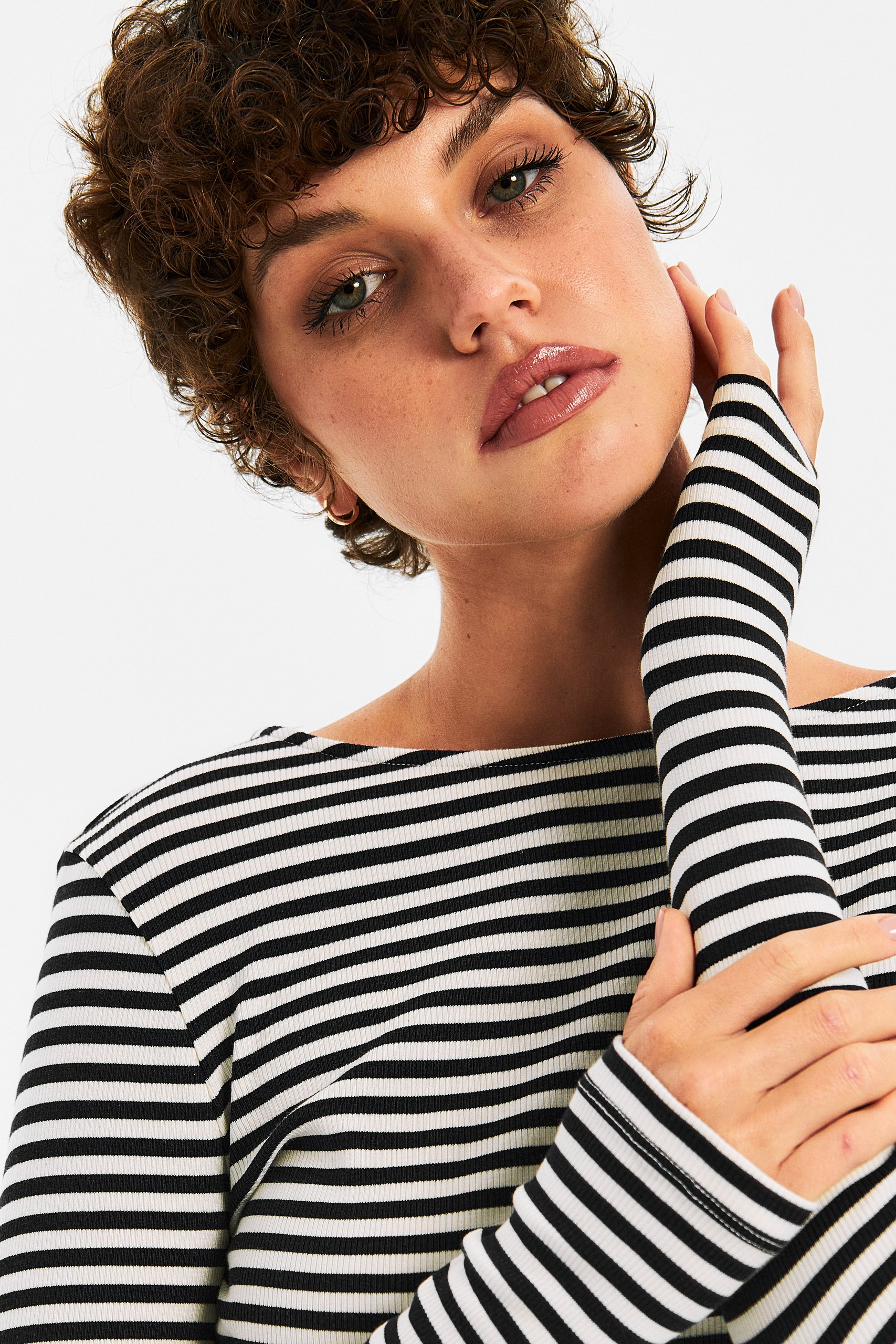 Топ с открытой спиной