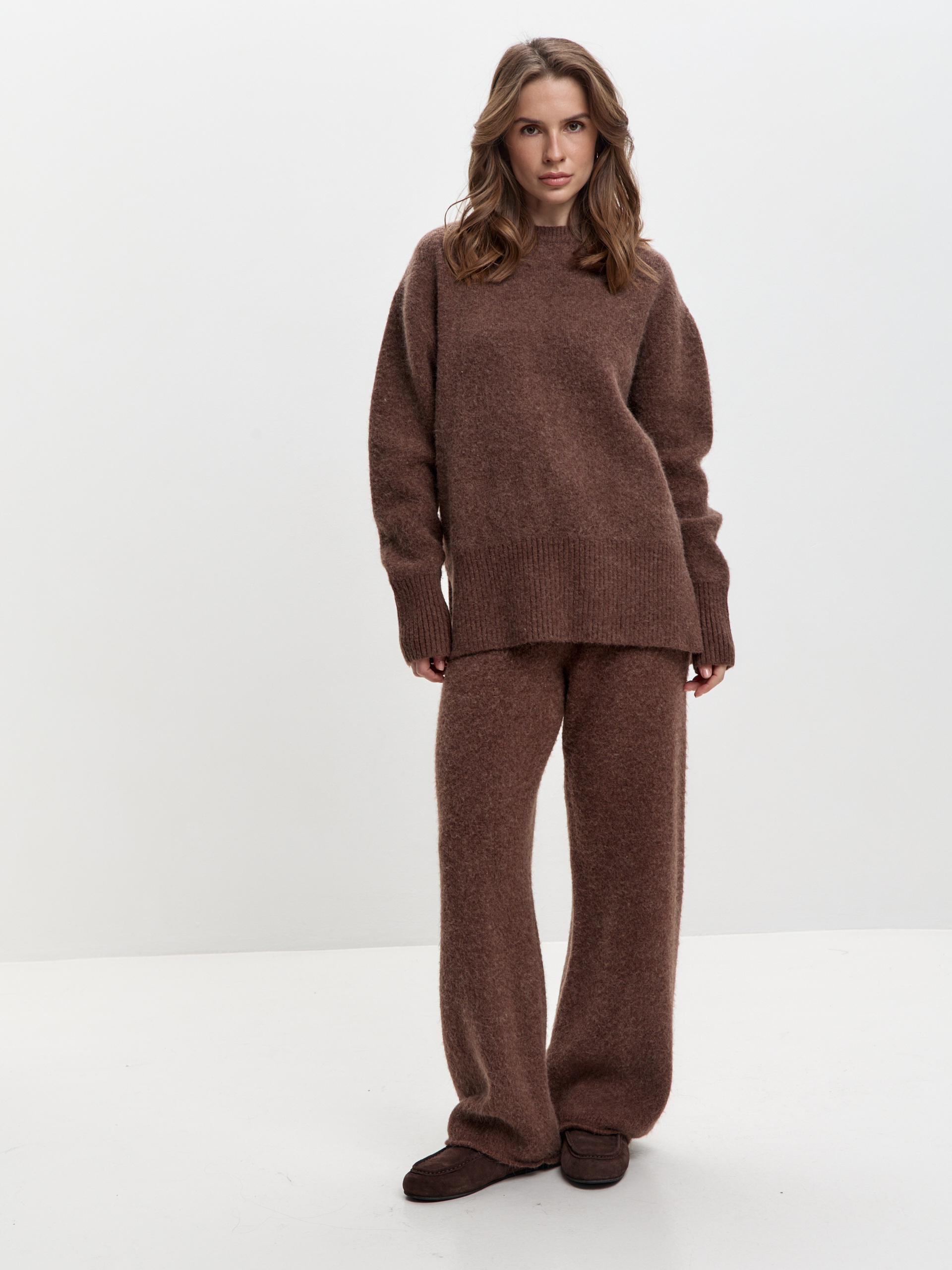 Свитер V вырез