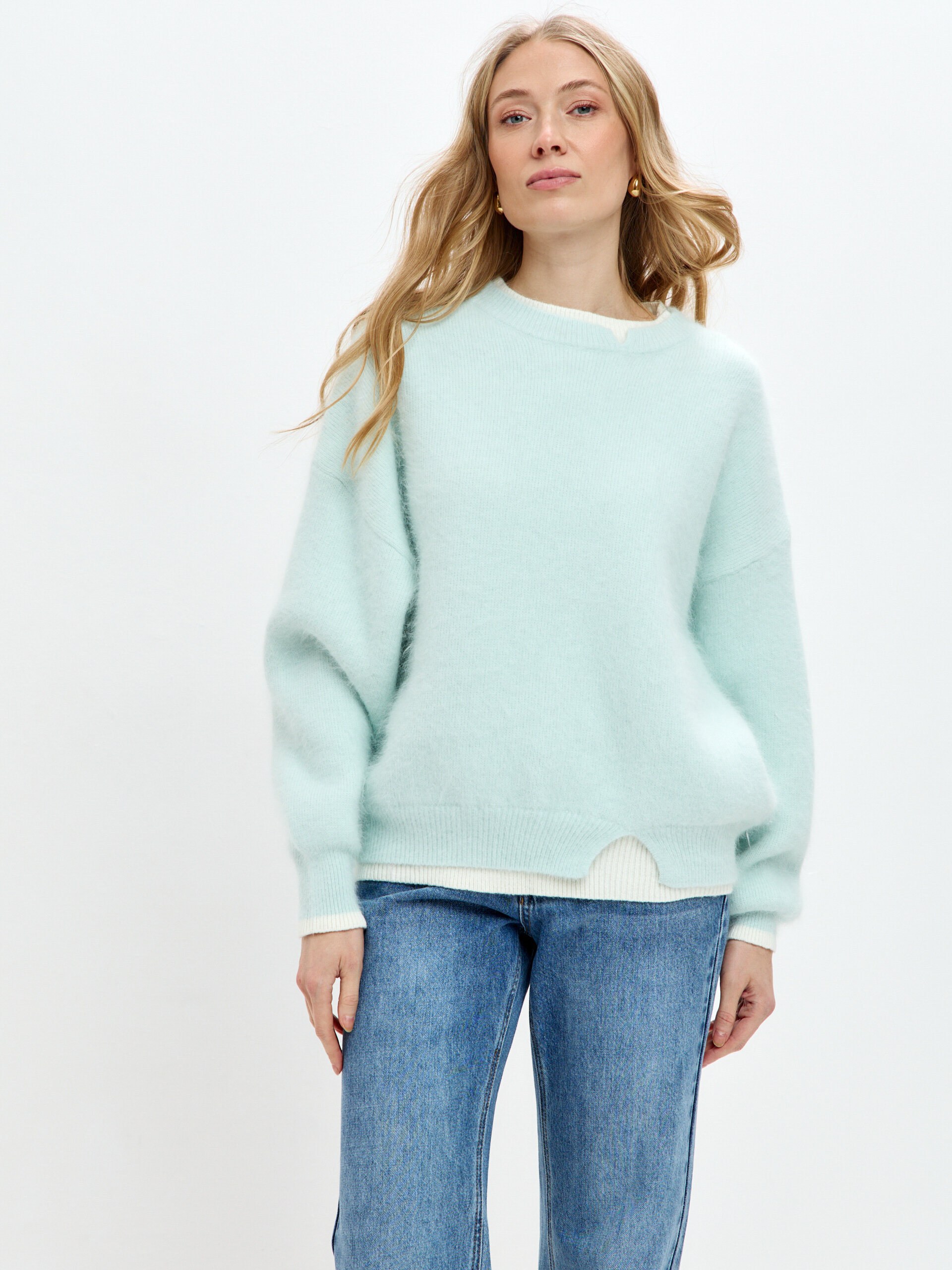 Свитер из ангоры