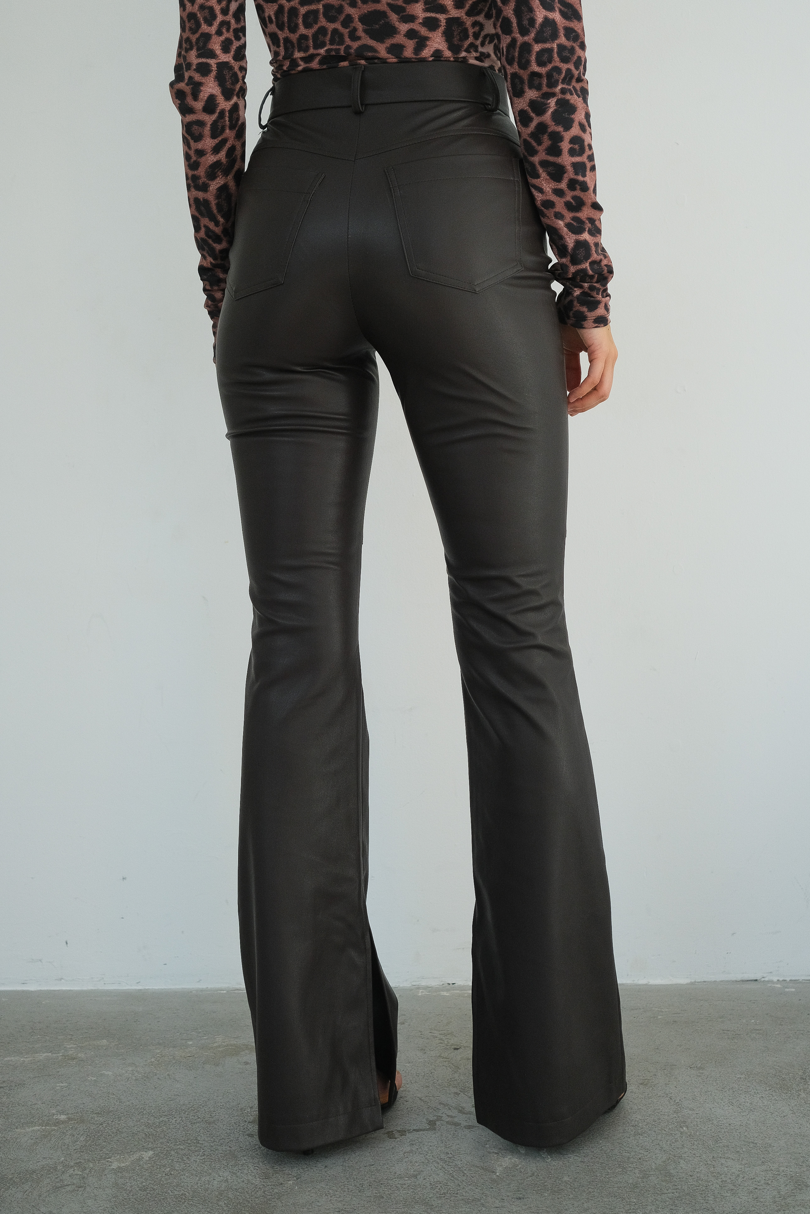 Брюки клеш эко кожа