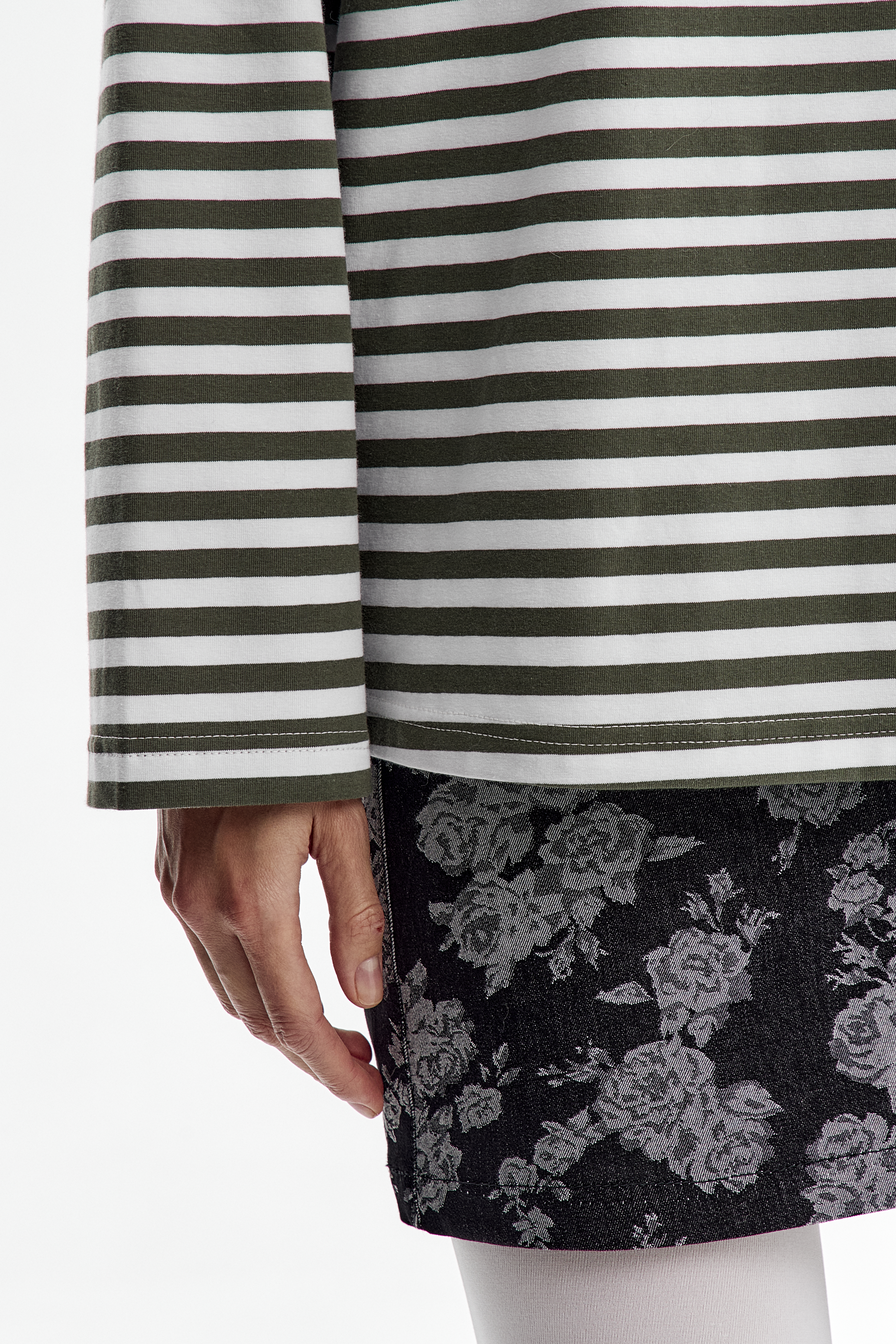 Лонгслив в полоску