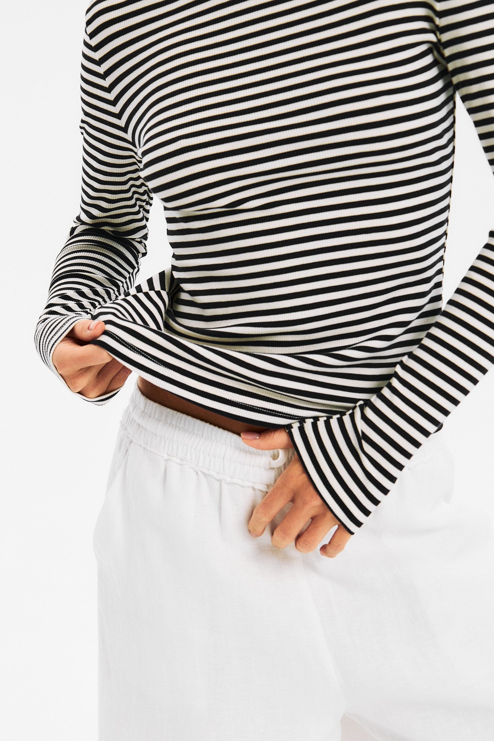 Топ с открытой спиной