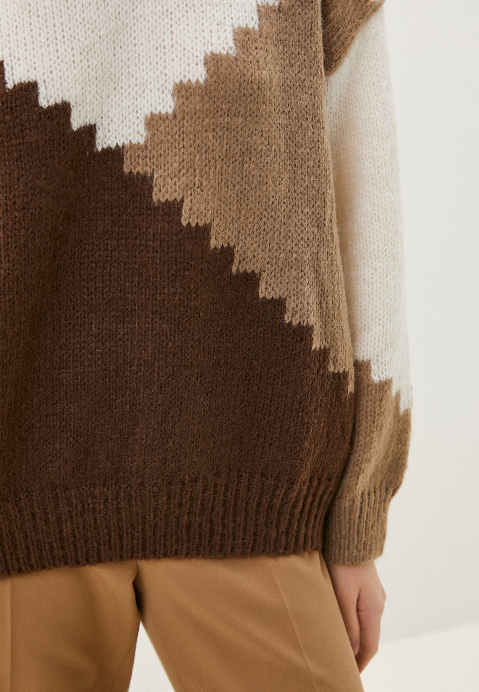  Джемпер с узором ромб