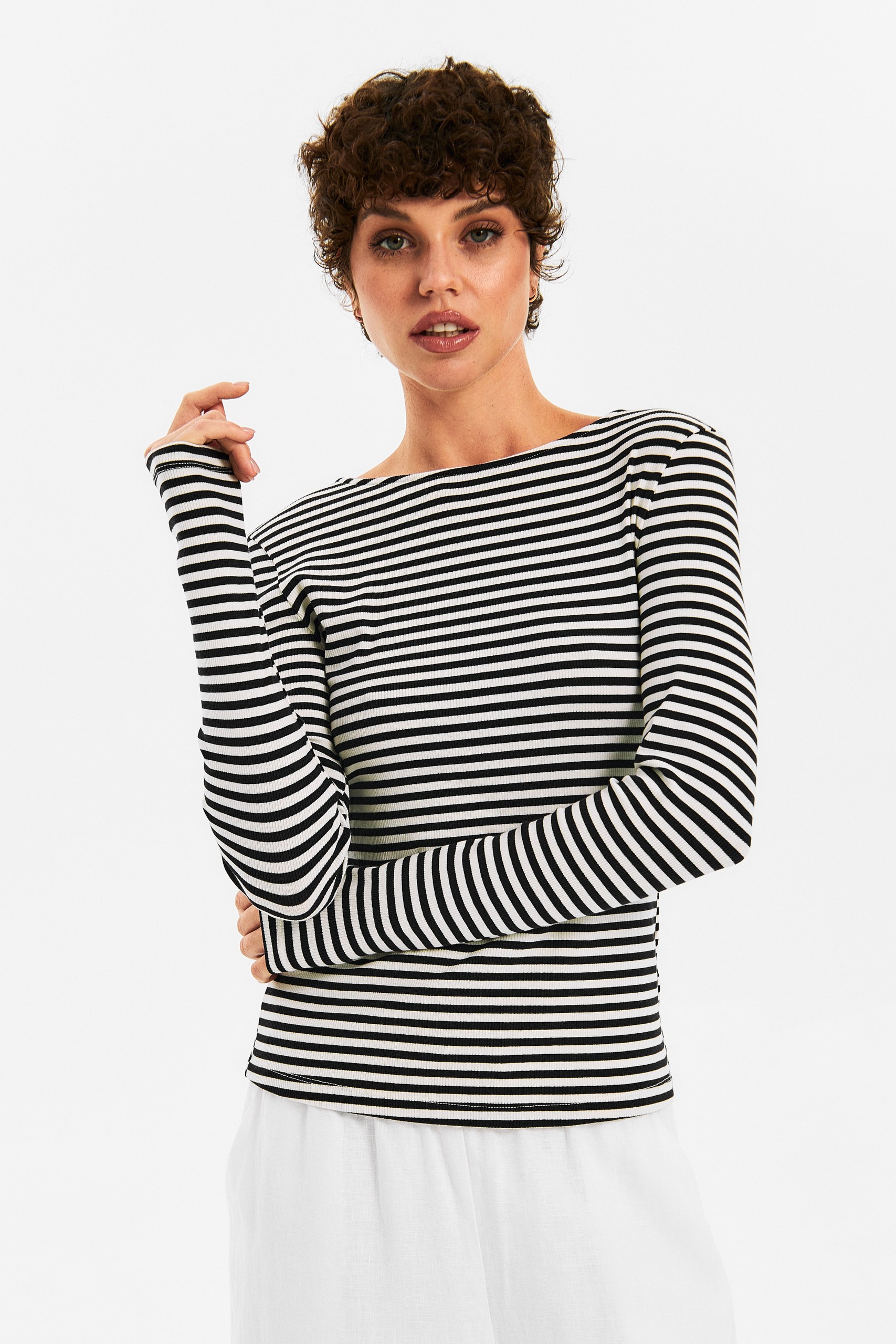 Топ с открытой спиной