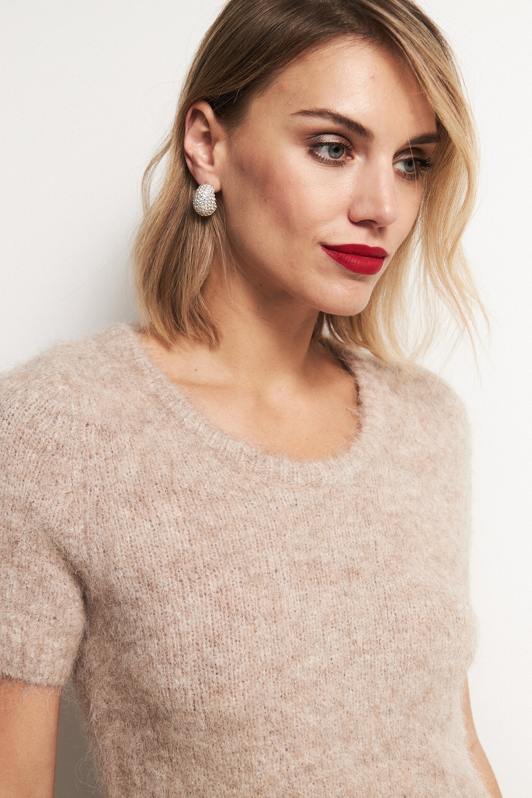 Джемпер с коротким рукавом из ангоры