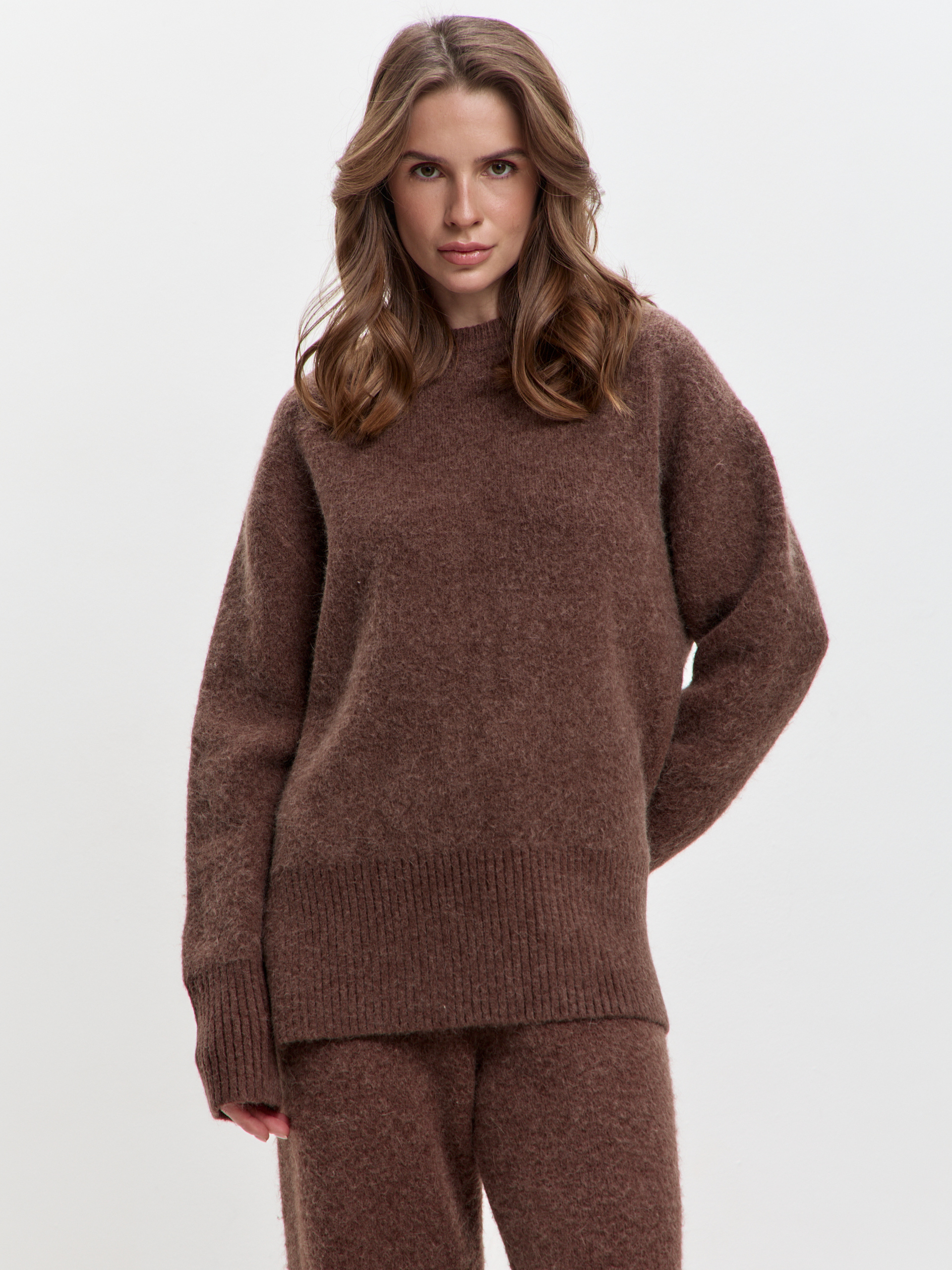 Свитер V вырез