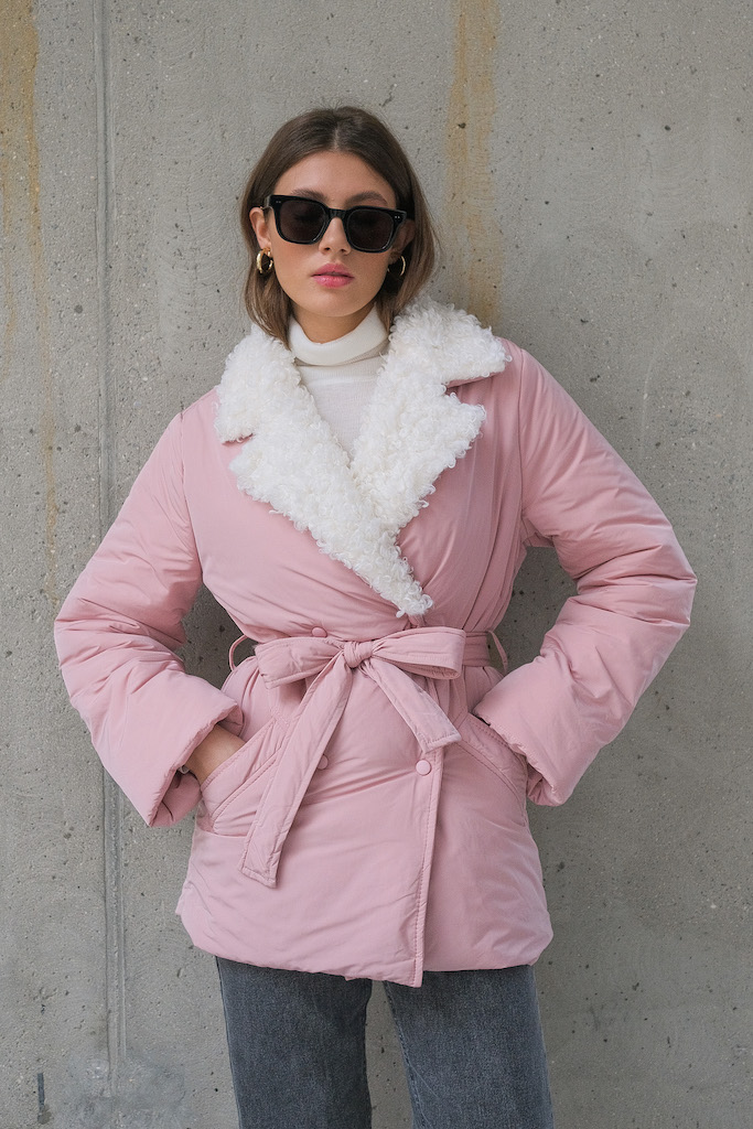 Пуховик с мехом короткий 