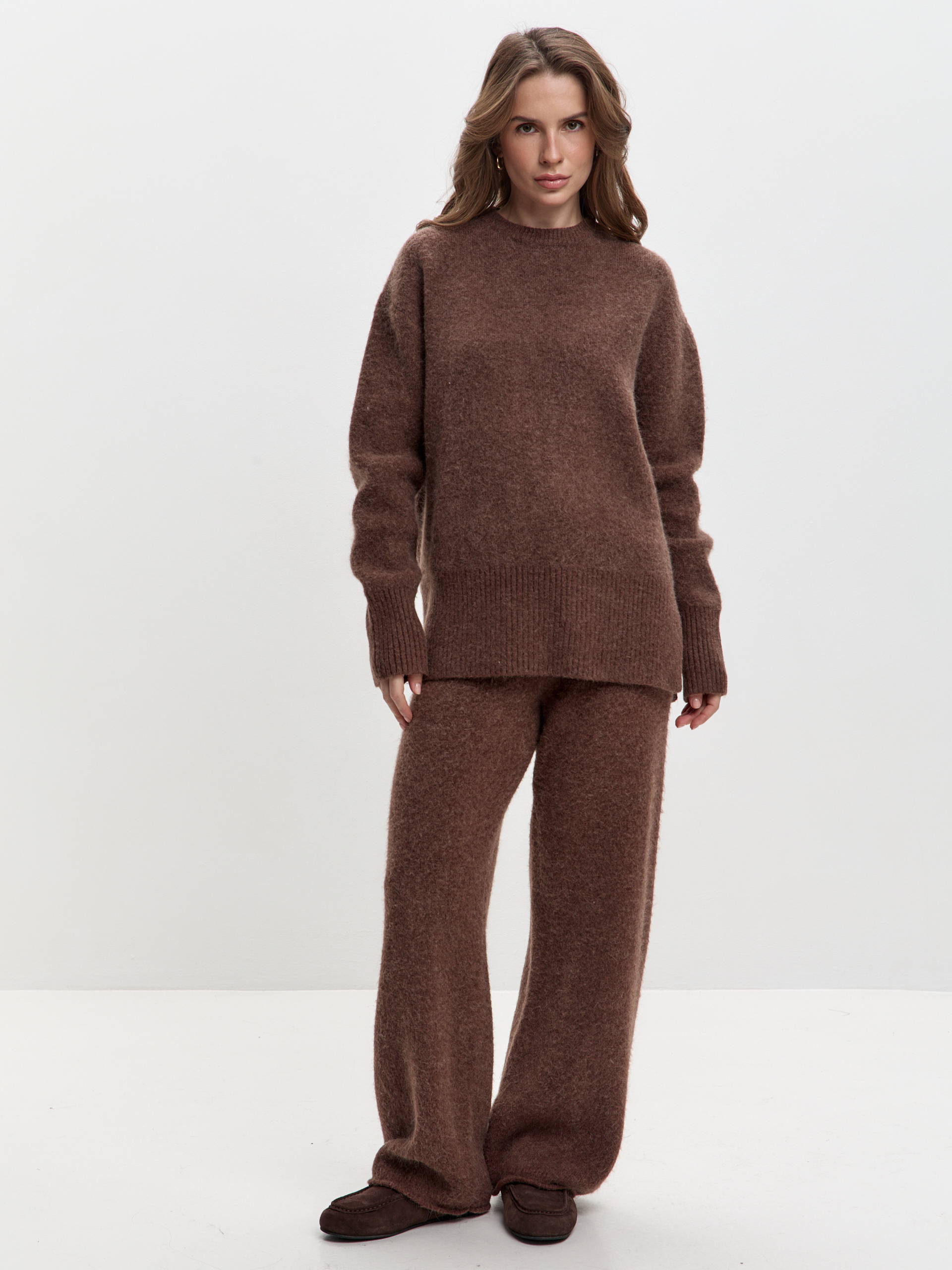 Свитер V вырез