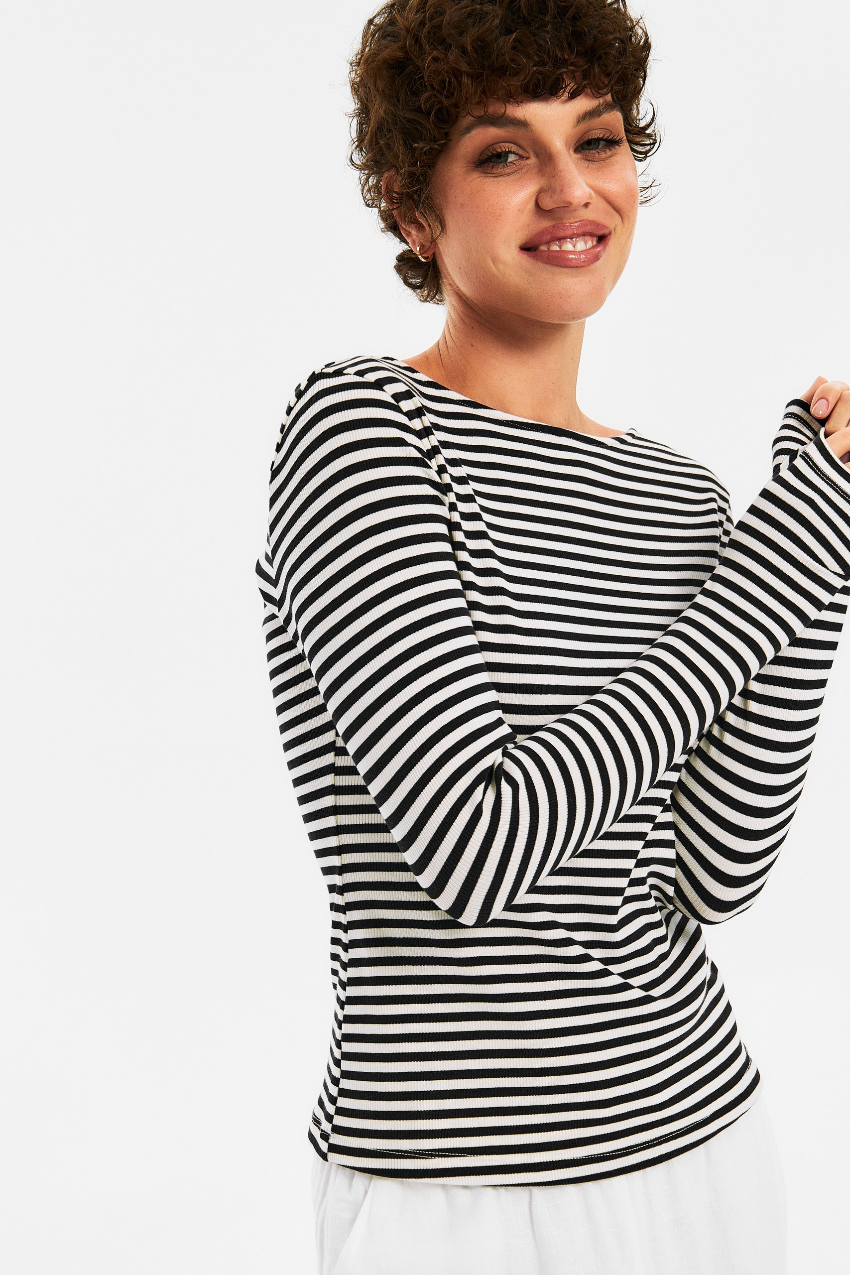 Топ с открытой спиной