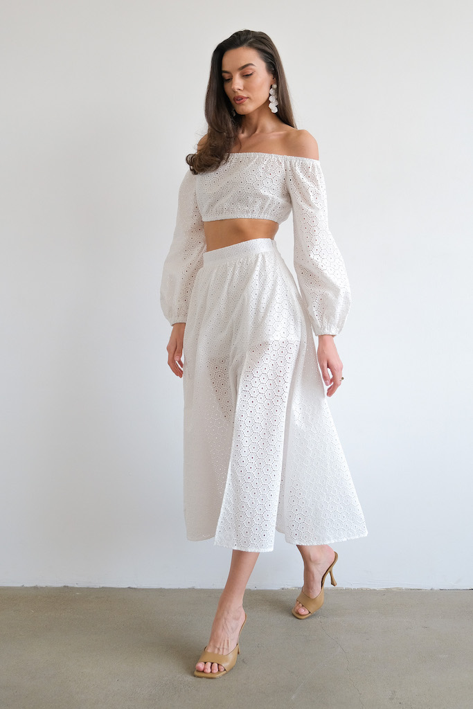 Юбка из шитья молочная