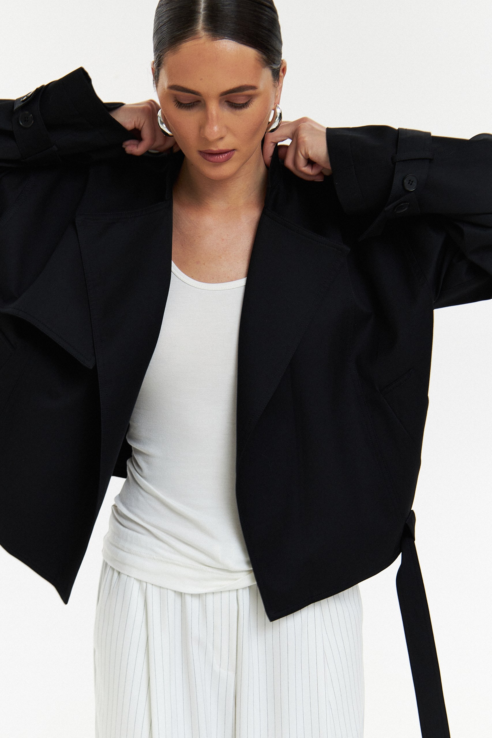 Укороченный тренч 