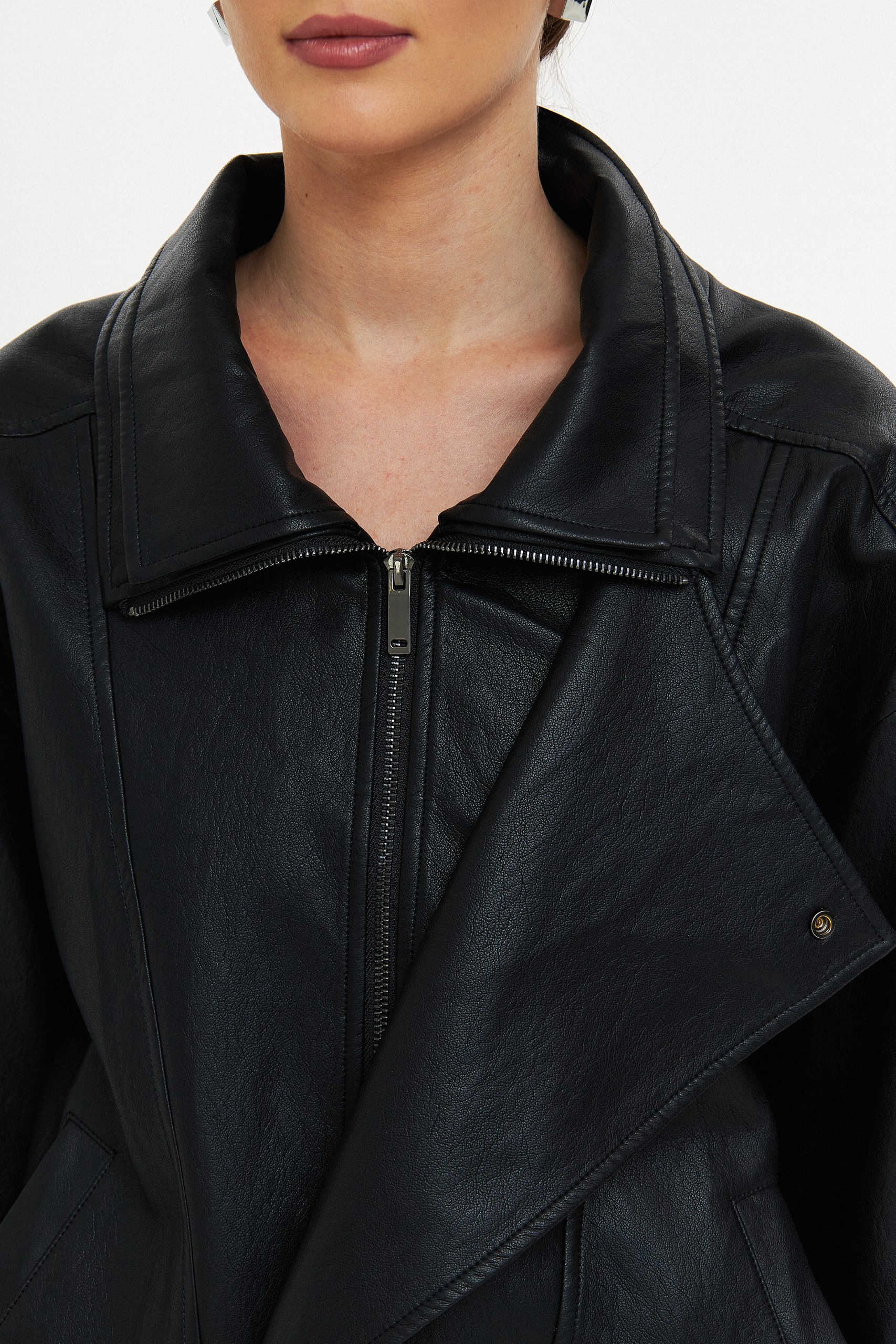 Куртка oversize из эко кожи