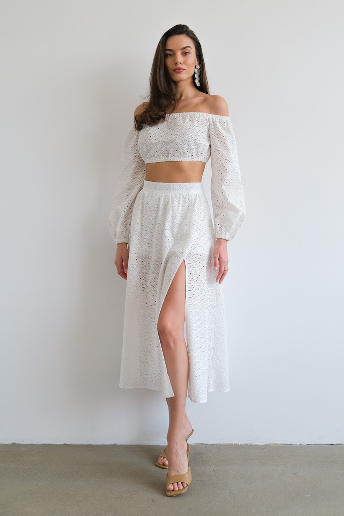 Юбка из шитья молочная