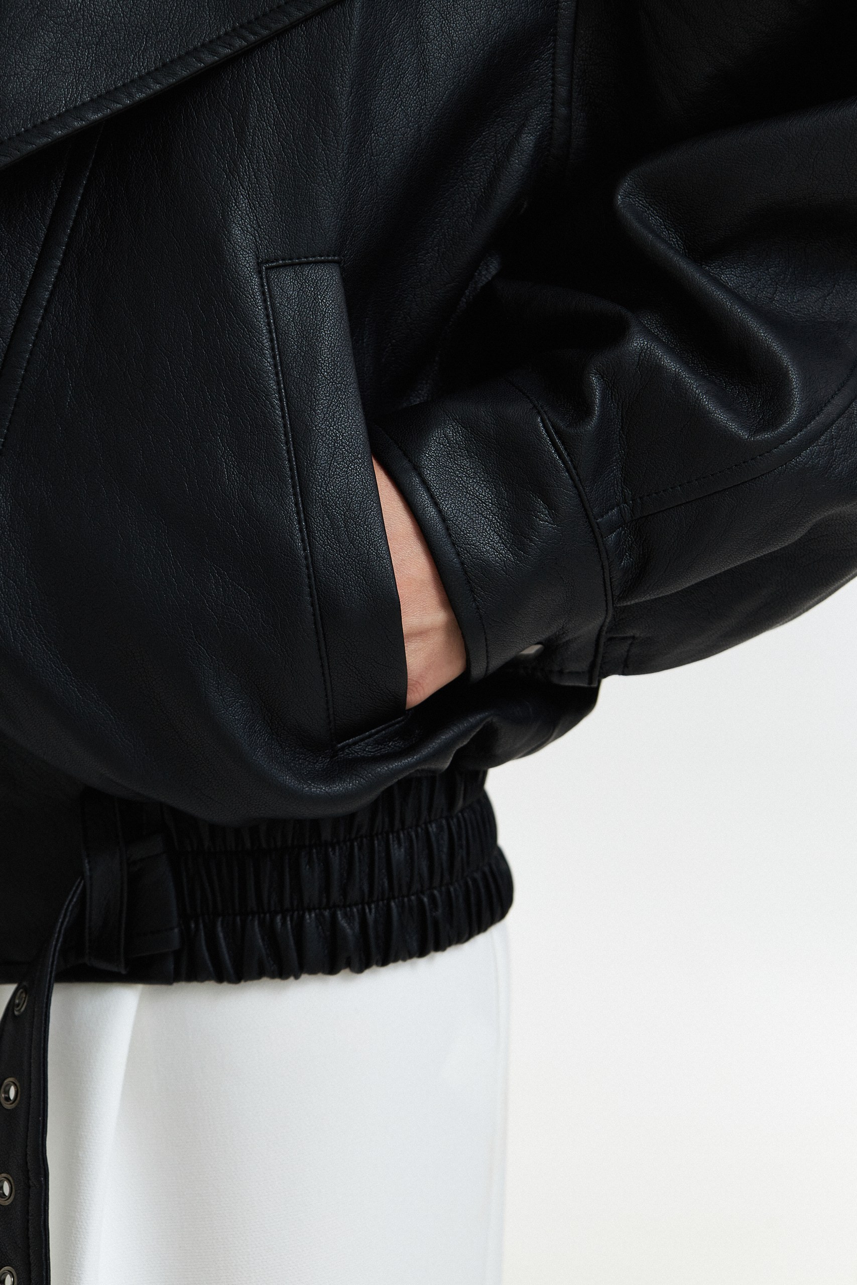 Куртка oversize из эко кожи