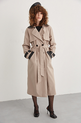 Тренч с кожаными вставками