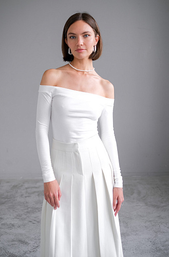 Топ с открытыми плечами