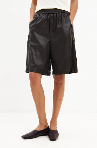 Шорты из эко кожи 
