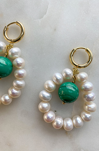 Серьги с жемчугом и малахитом