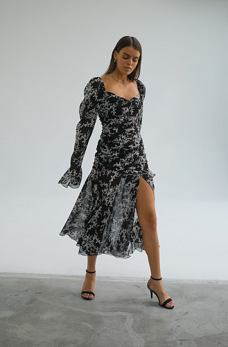 Платье из шифона